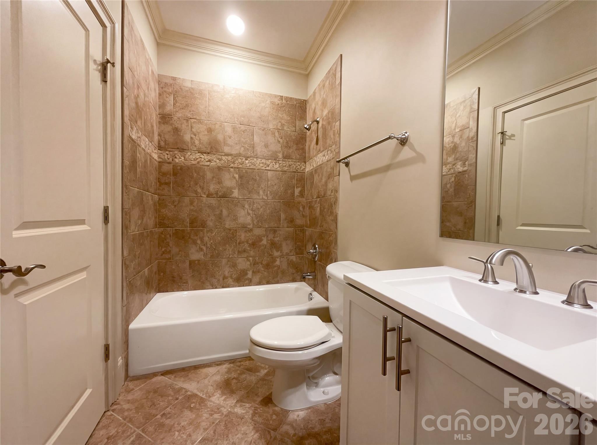 4423 Augusta Ridge Court Property Photo 17