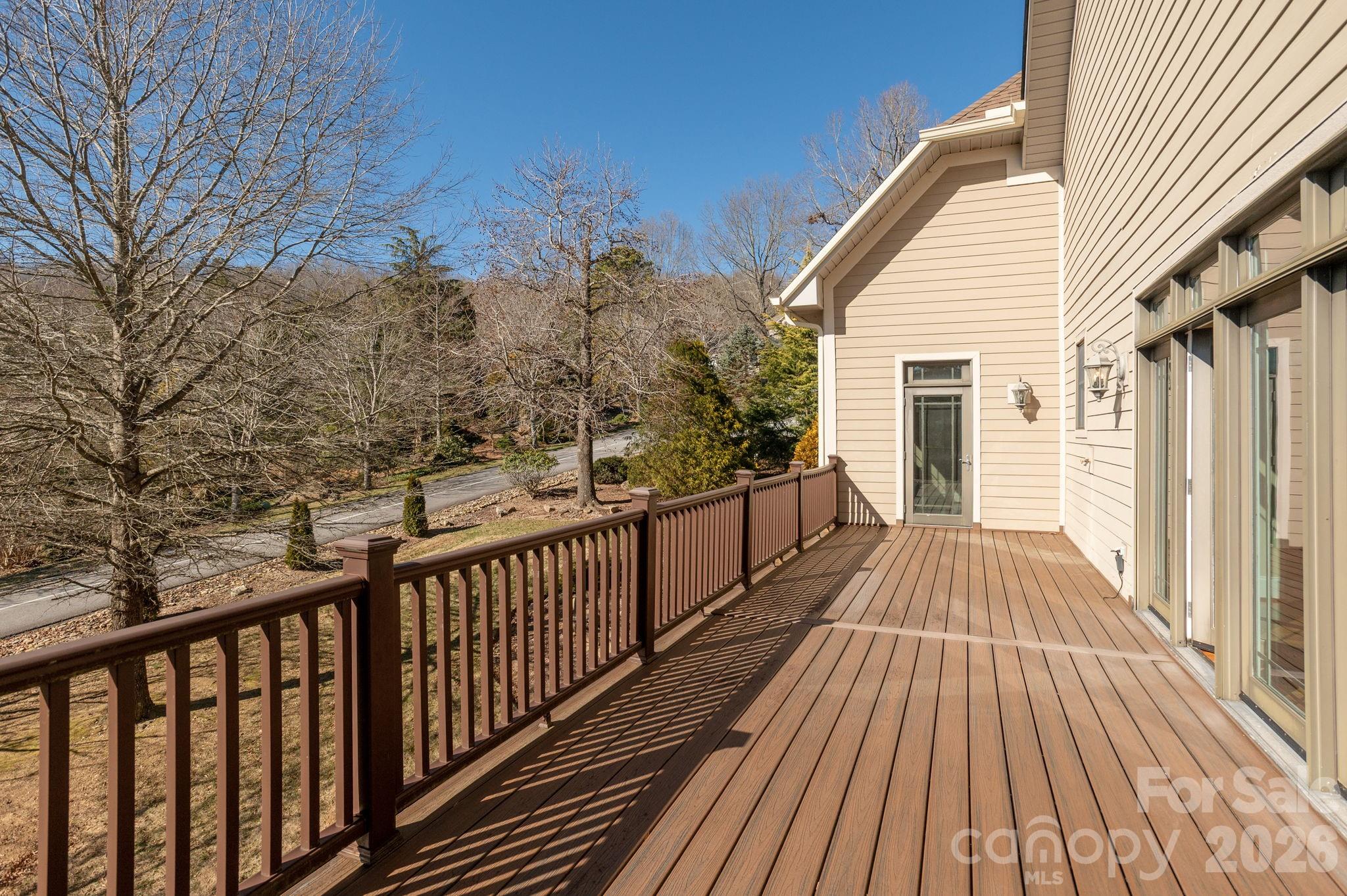 16 Winterberry Drive Property Photo 10