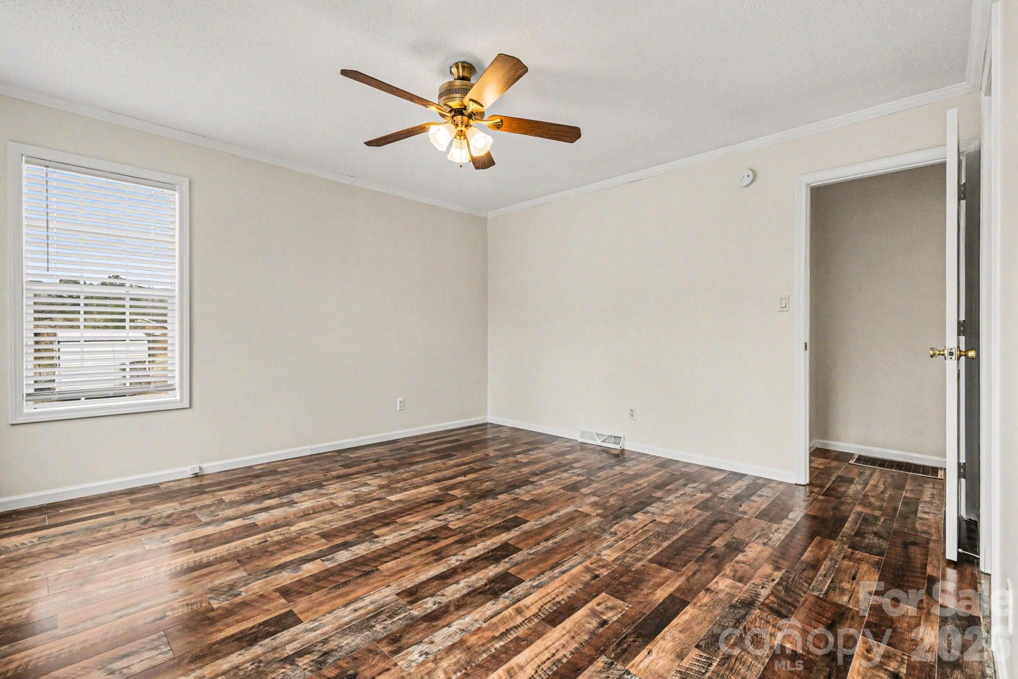 508 Bridgestone Lane Property Photo 6
