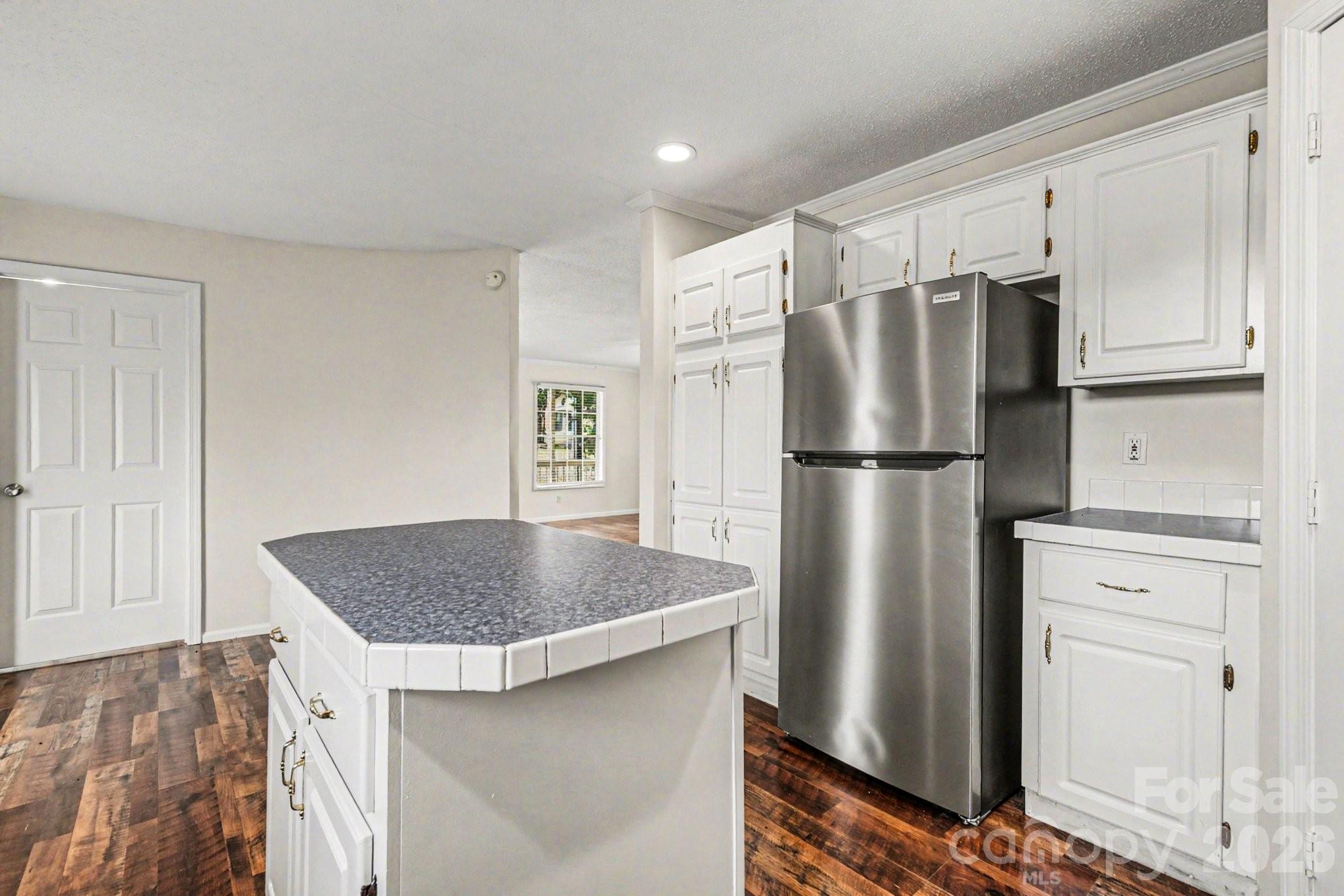 508 Bridgestone Lane Property Photo 10