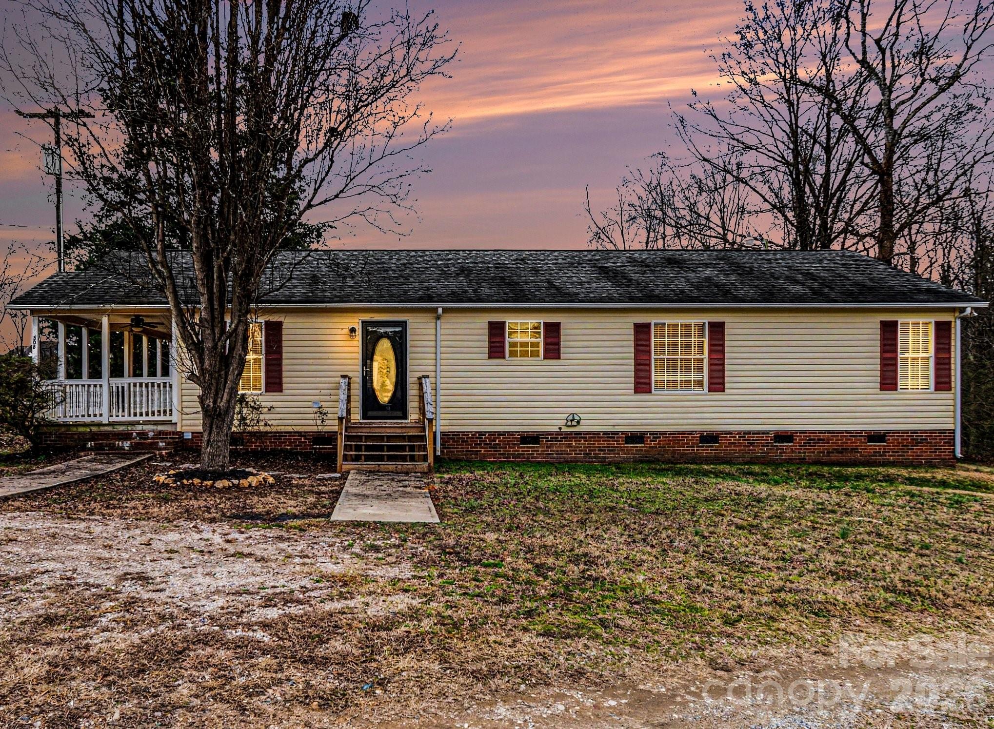508 Bridgestone Lane Property Photo 12