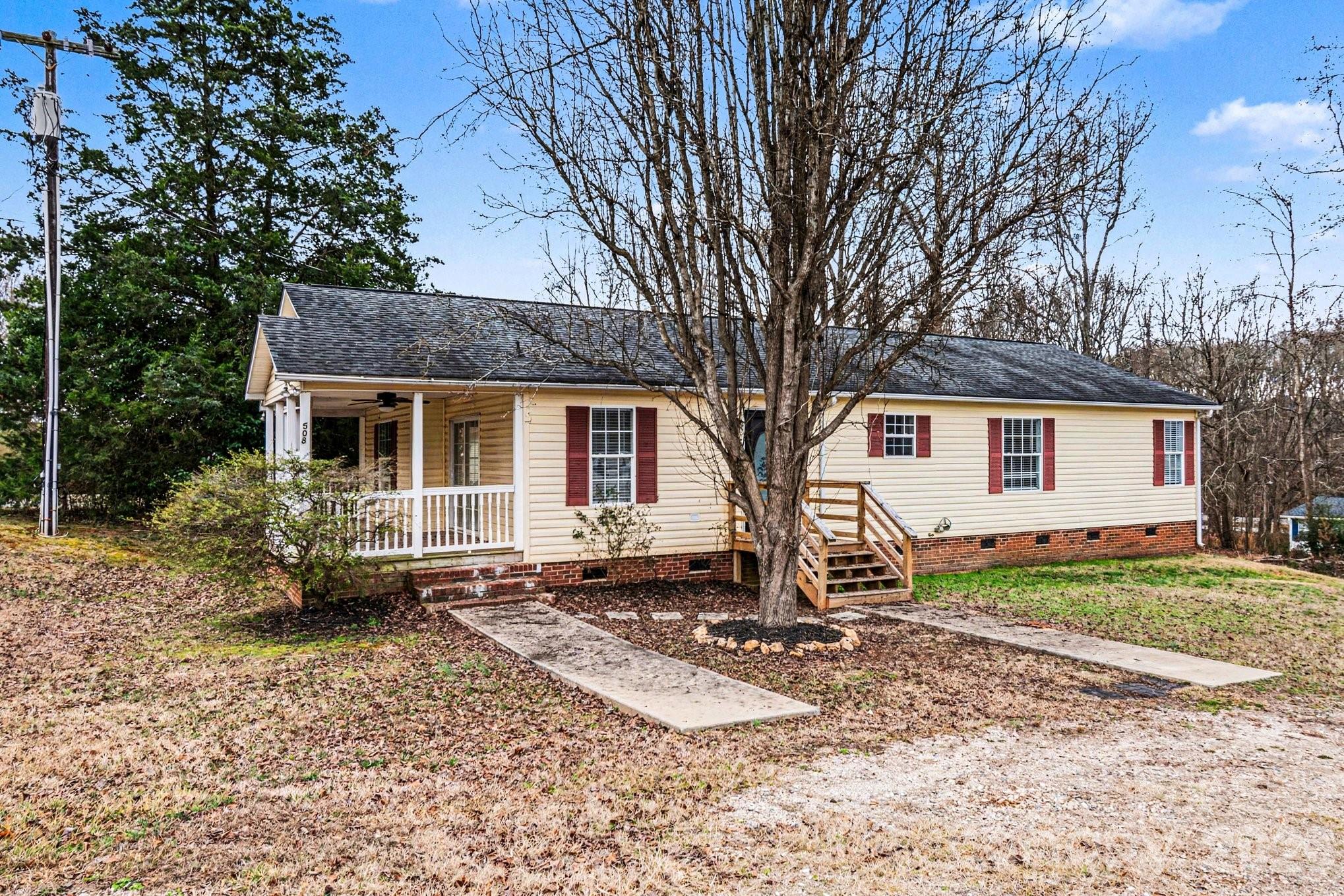 508 Bridgestone Lane Property Photo 15