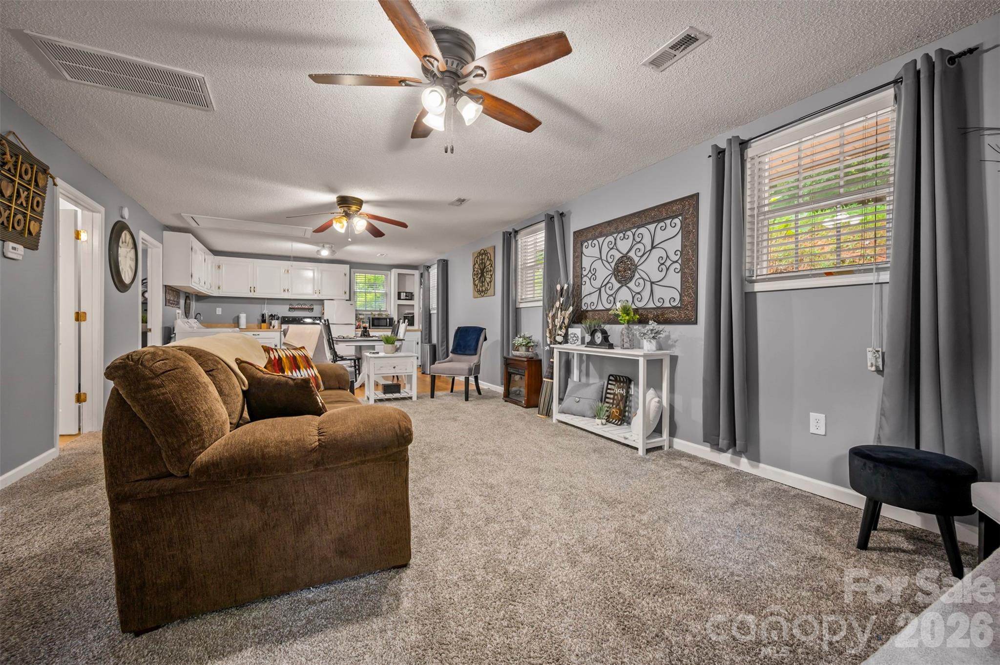 1840 Memorial Highway Property Photo 12