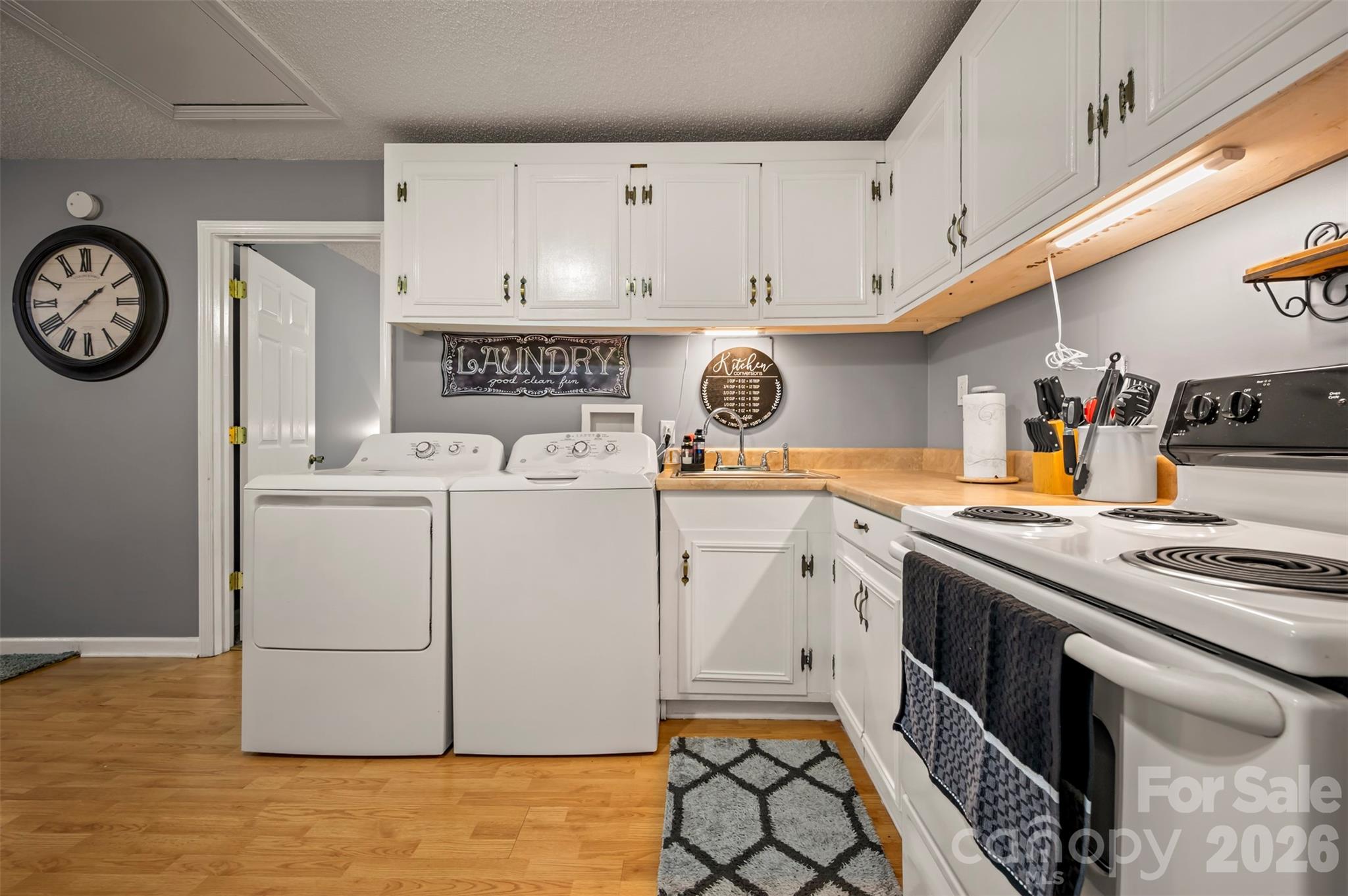 1840 Memorial Highway Property Photo 16