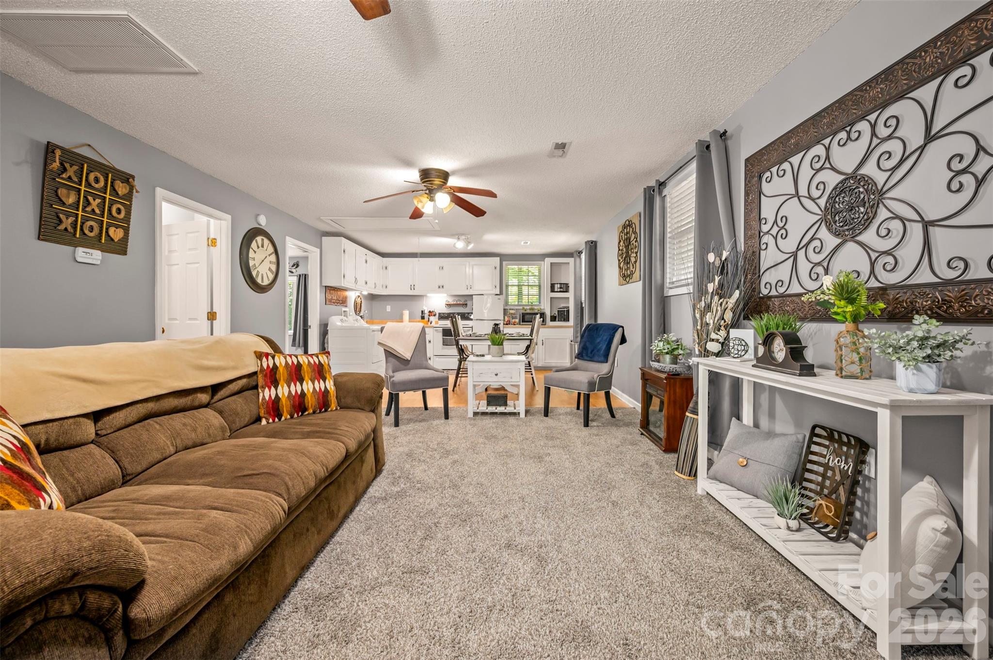 1840 Memorial Highway Property Photo 17