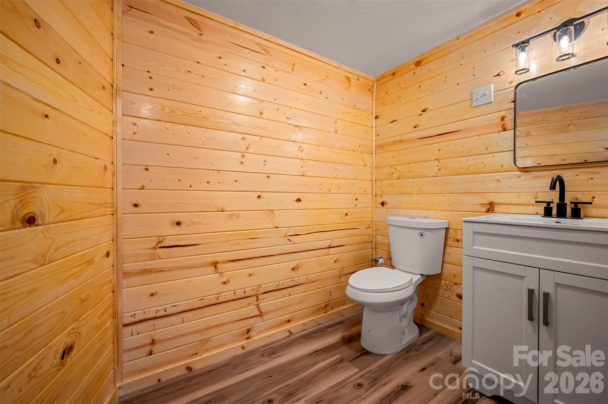 1840 Memorial Highway Property Photo 23