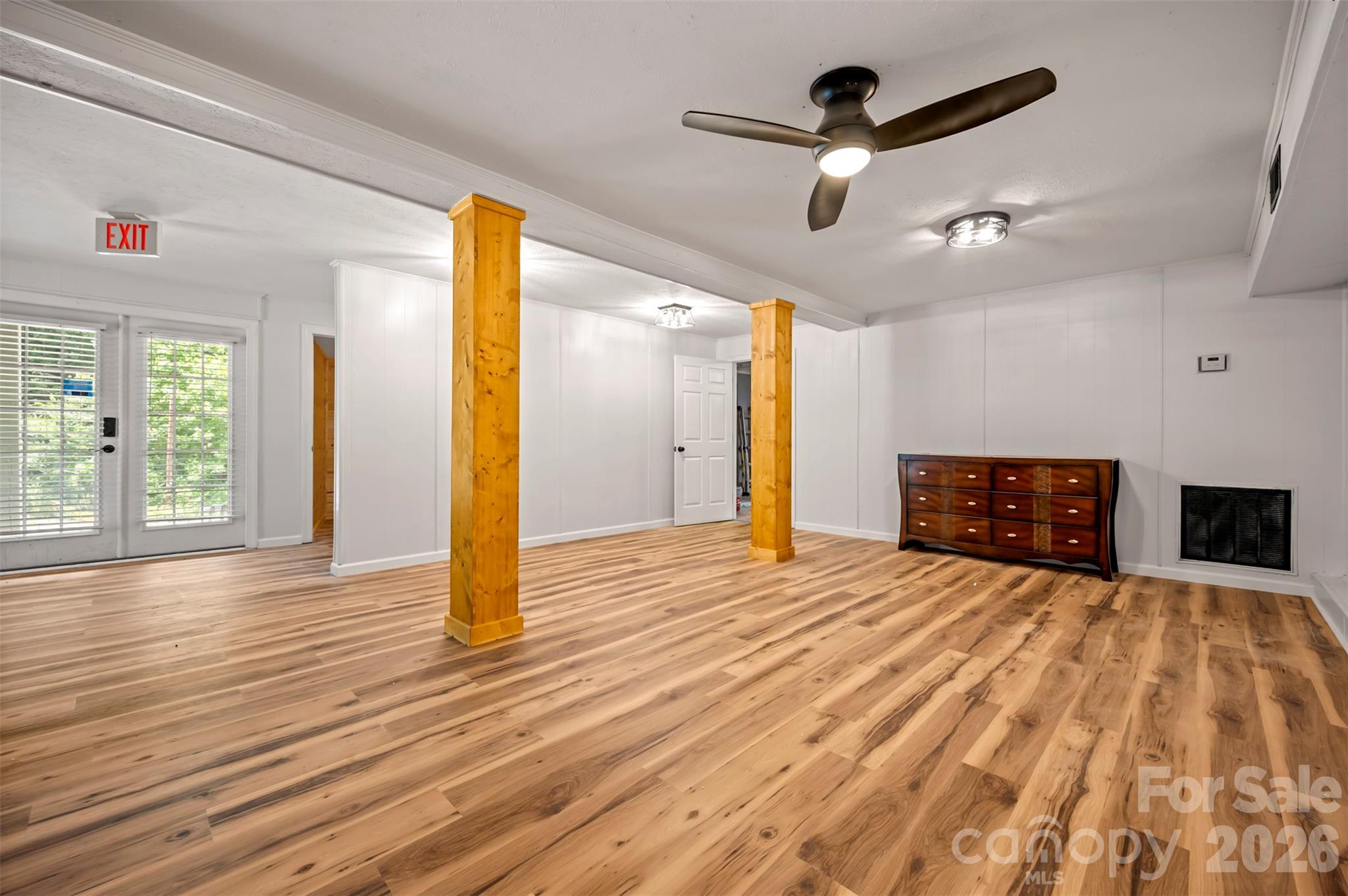 1840 Memorial Highway Property Photo 25