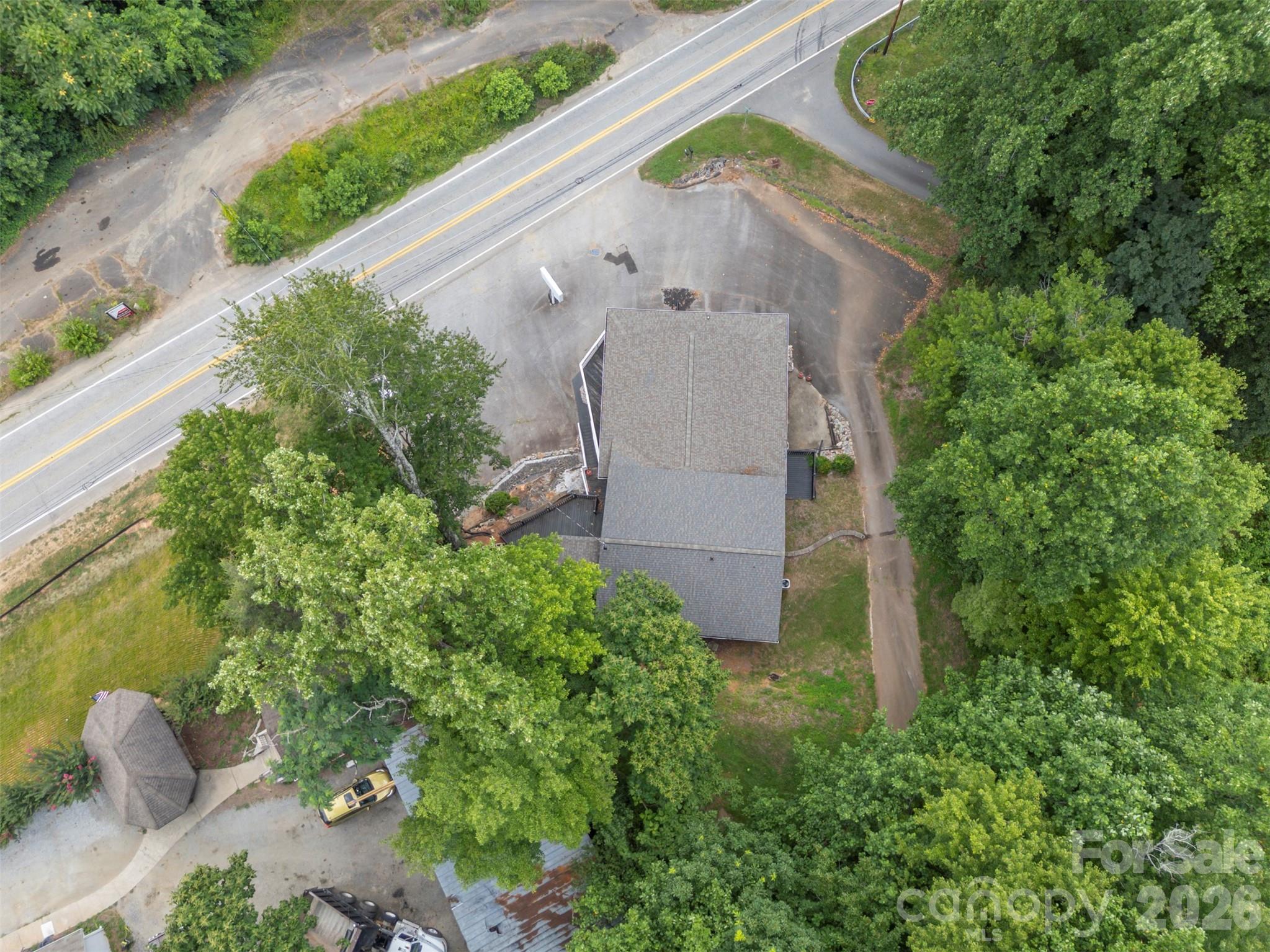 1840 Memorial Highway Property Photo 42