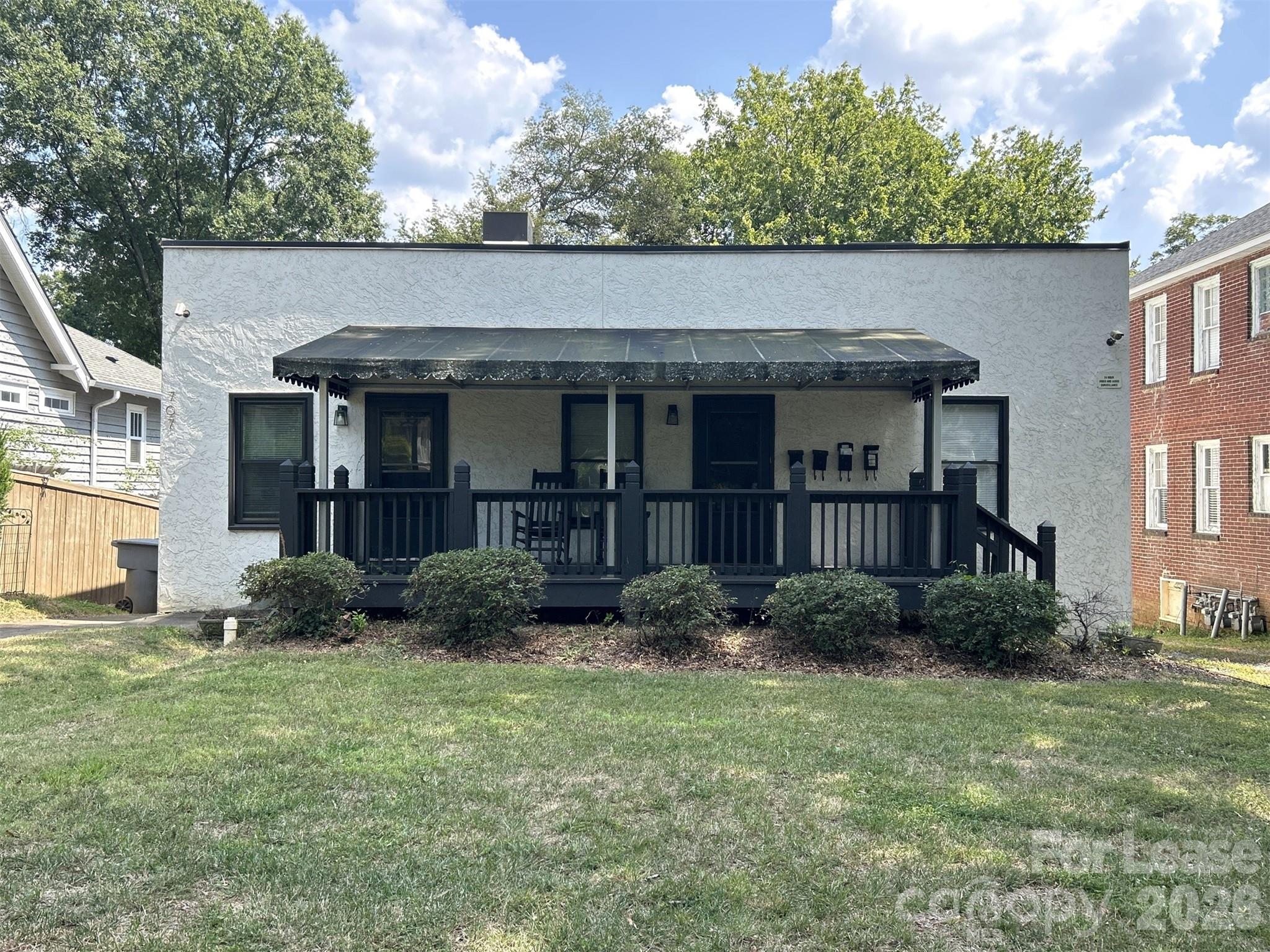 707 Grandin Road C Property Photo 1