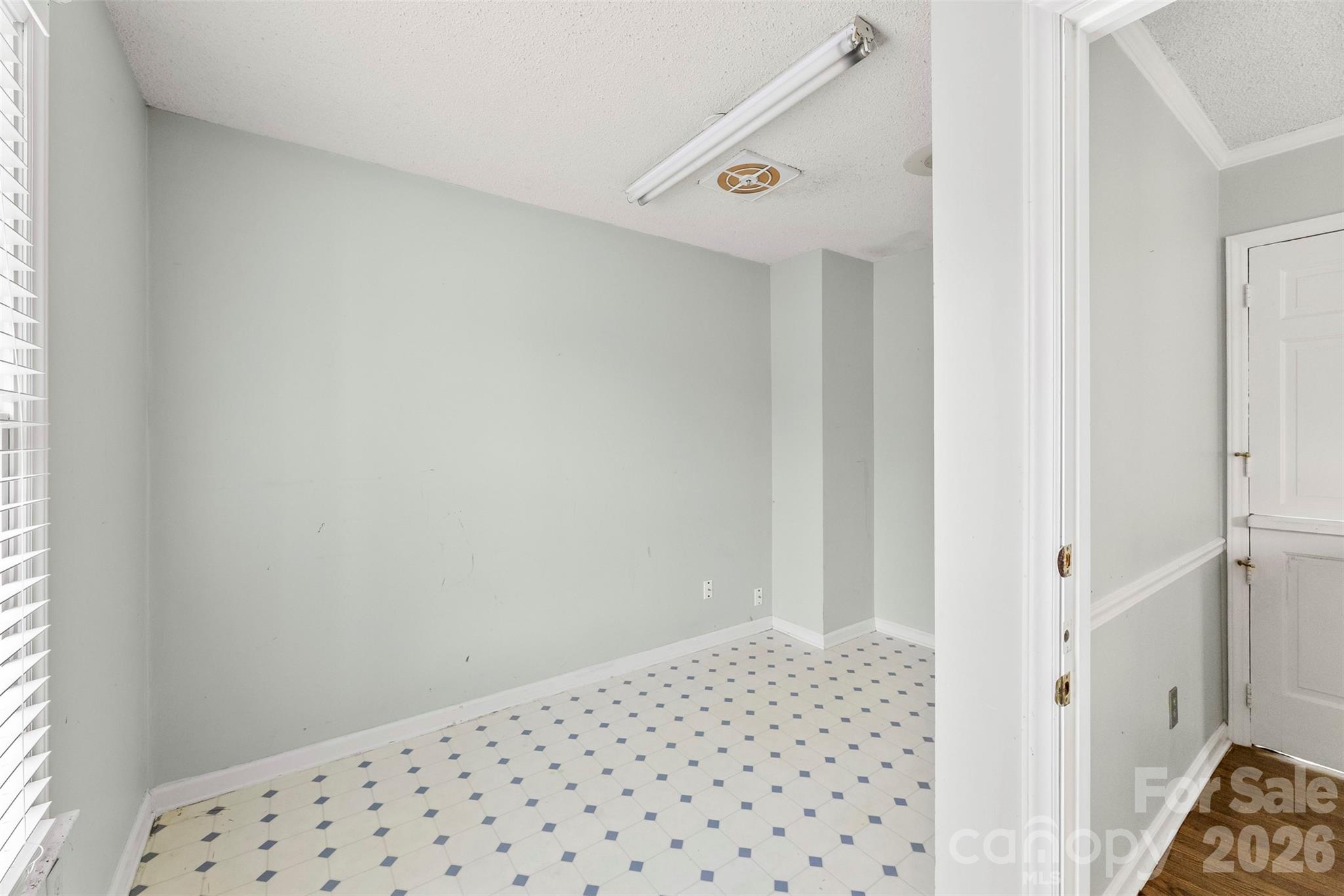 3835 Beaty Road Property Photo 9