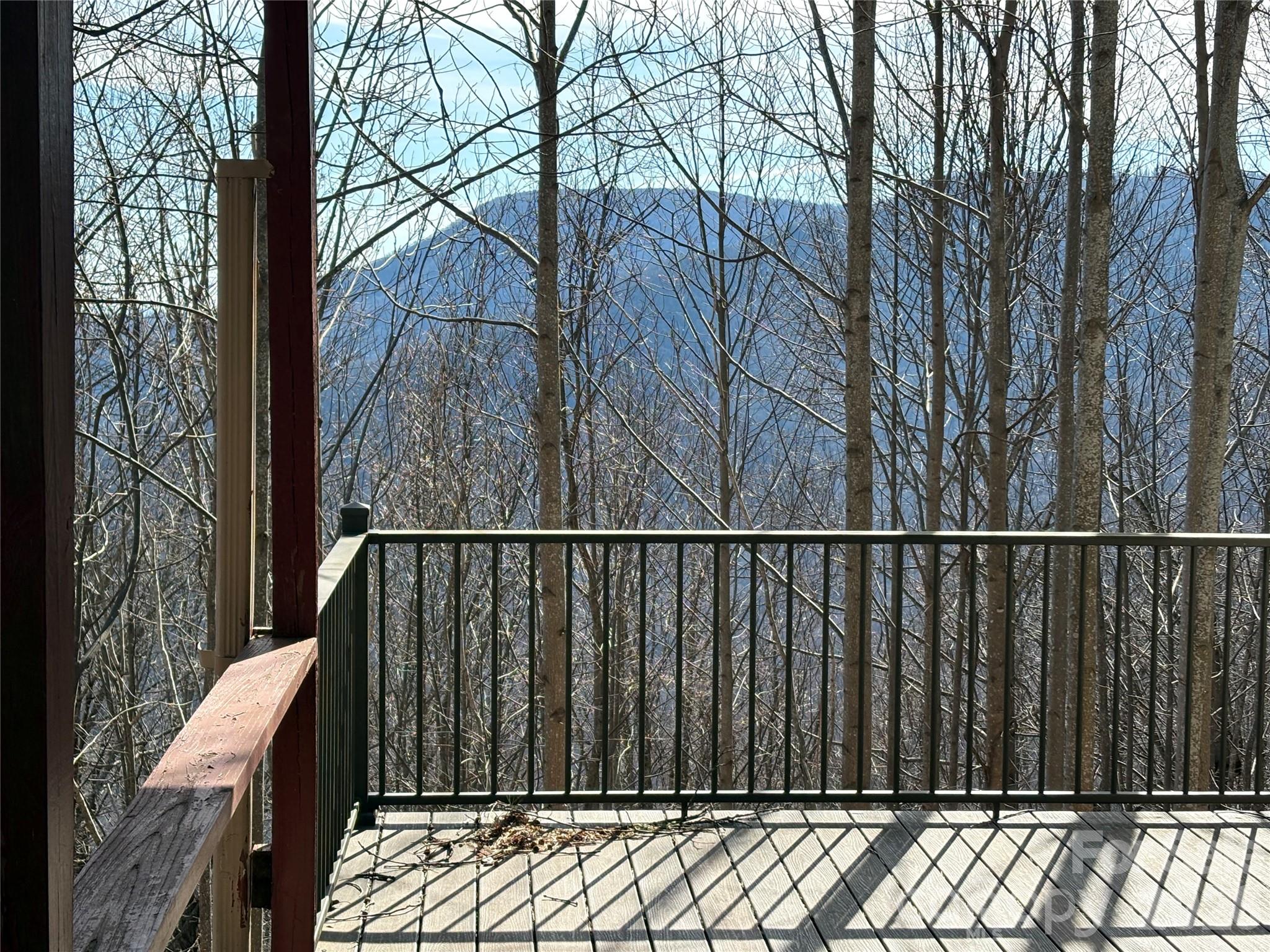 700 Summit Road Property Photo 1