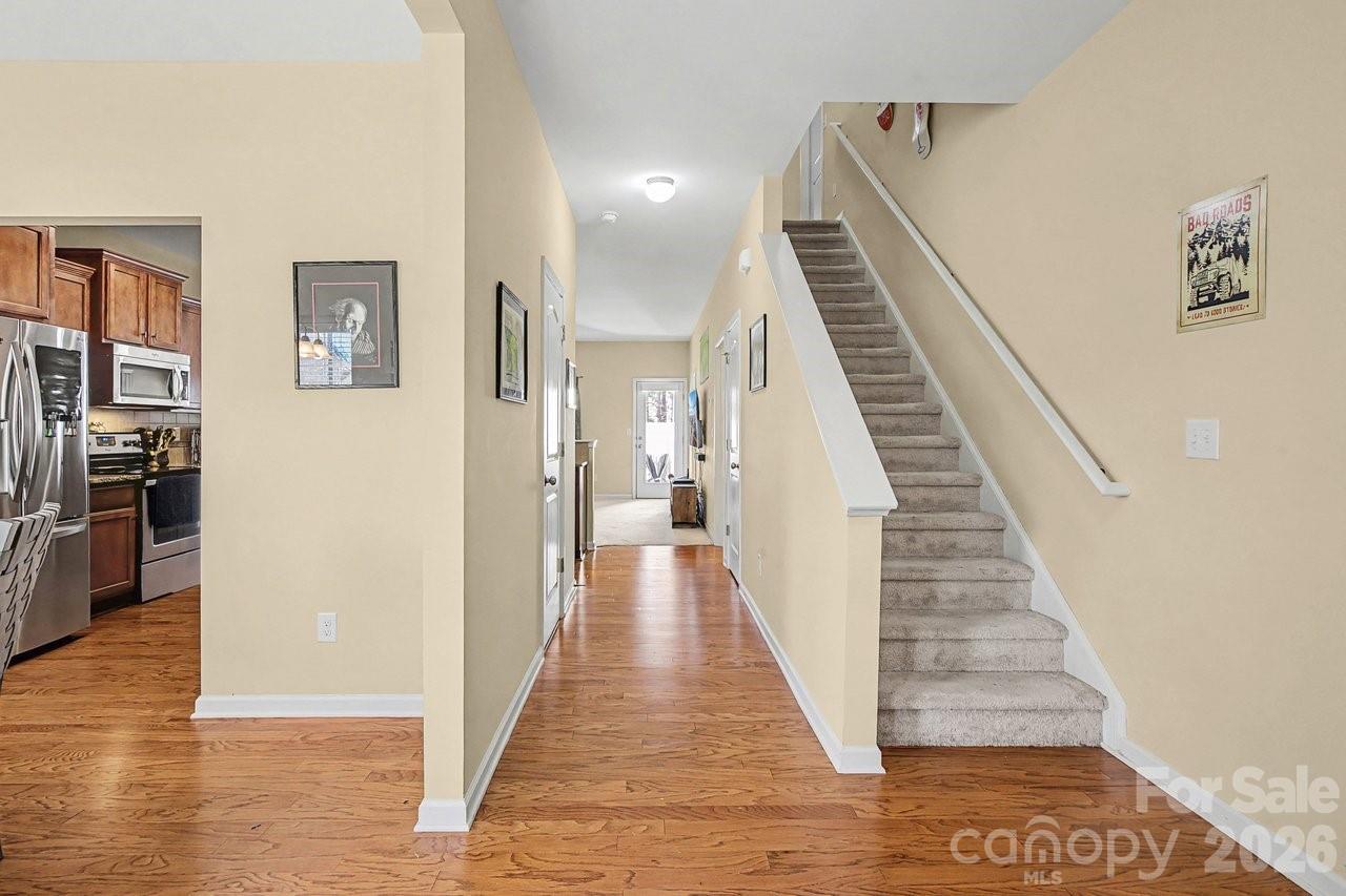 4806 Tradd Circle Property Photo 2
