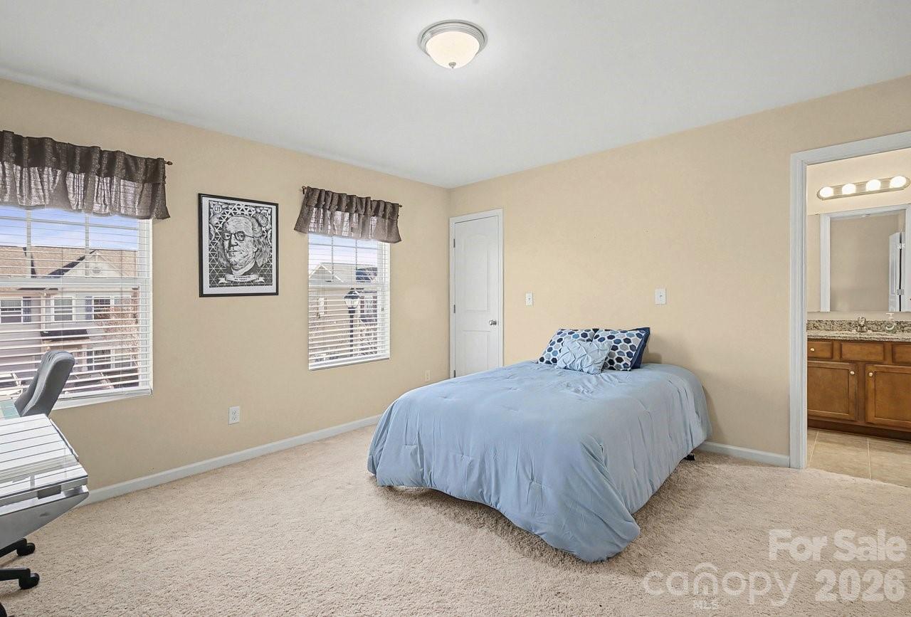 4806 Tradd Circle Property Photo 15
