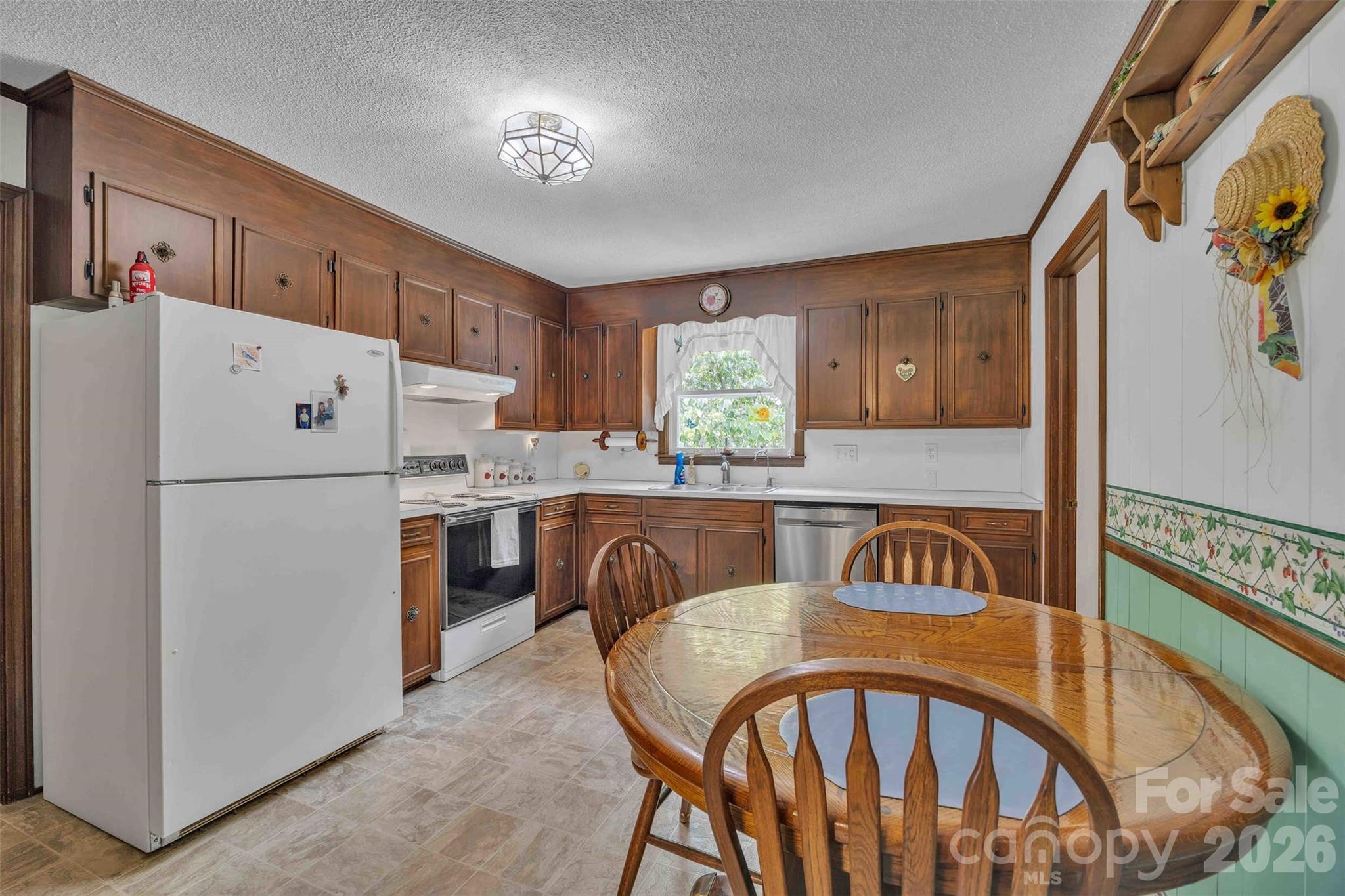 137 Proust Road Property Photo 12