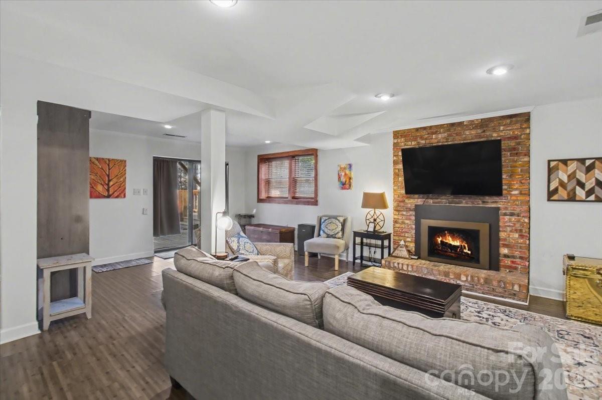 30 Whipporwill Drive Property Photo 10