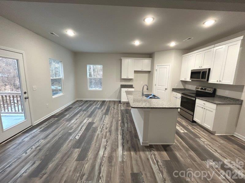 5155 Mark Drive Property Photo 4