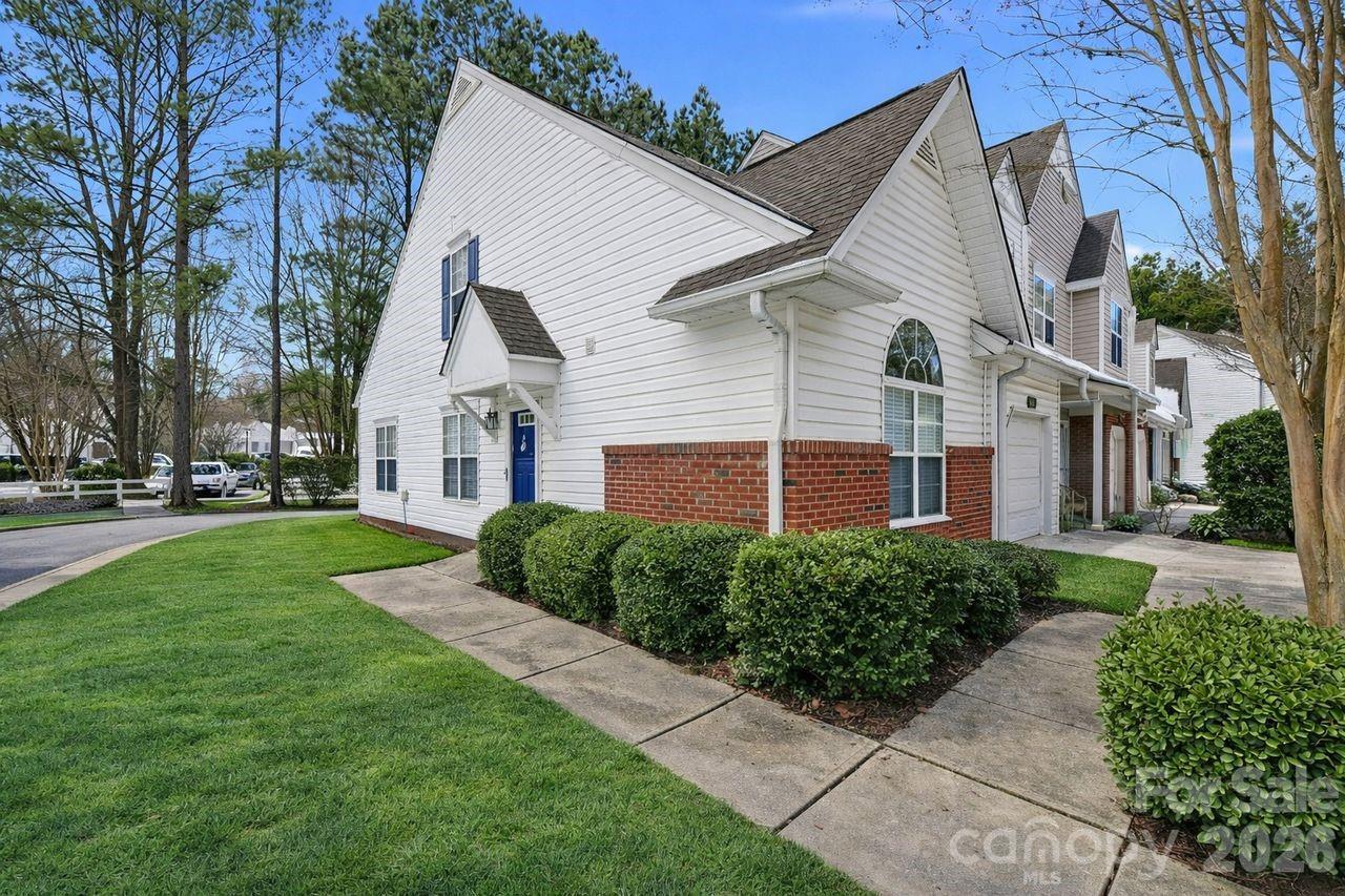 8221 Christmas Court Property Photo 1