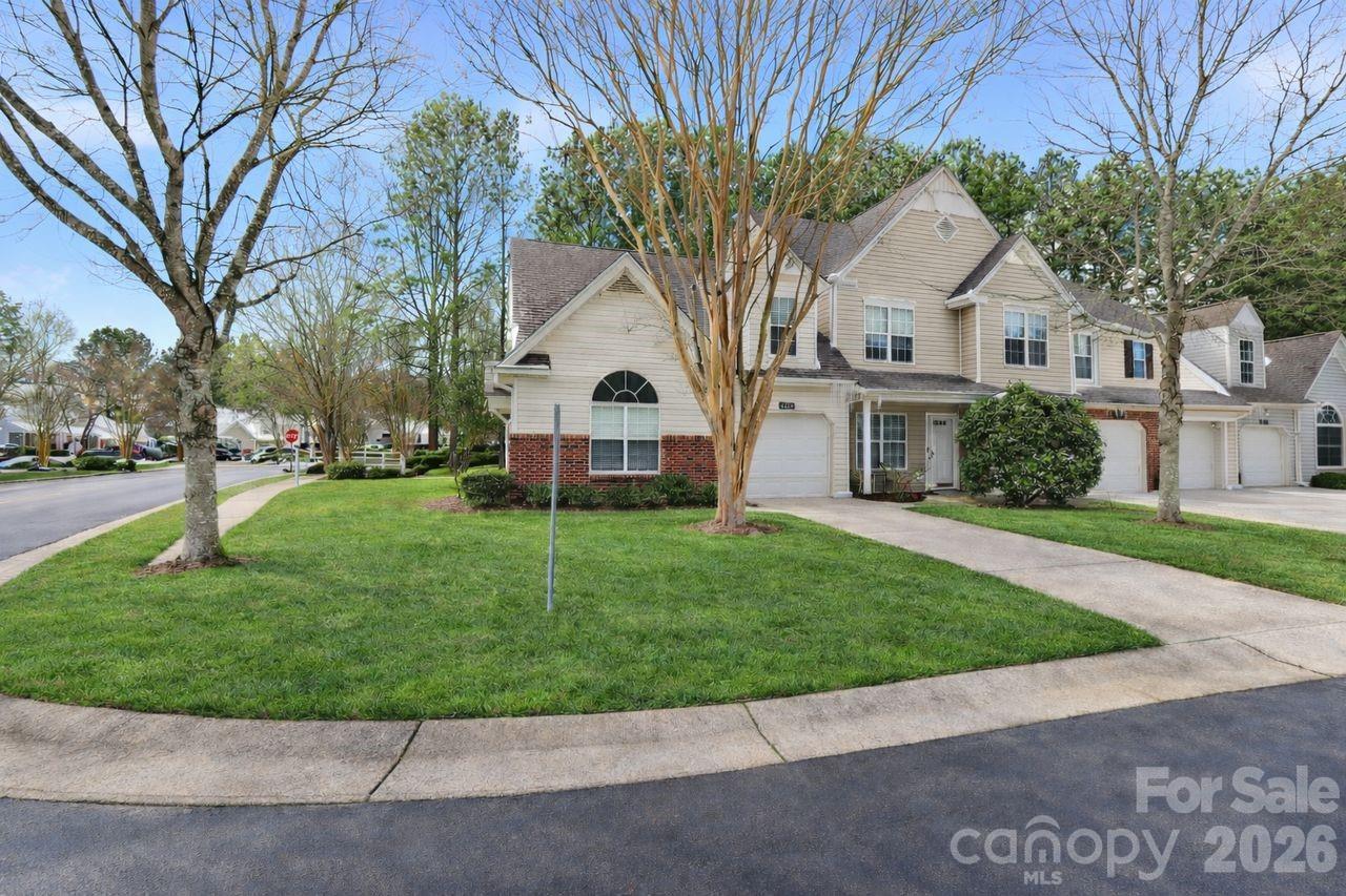 8221 Christmas Court Property Photo 22