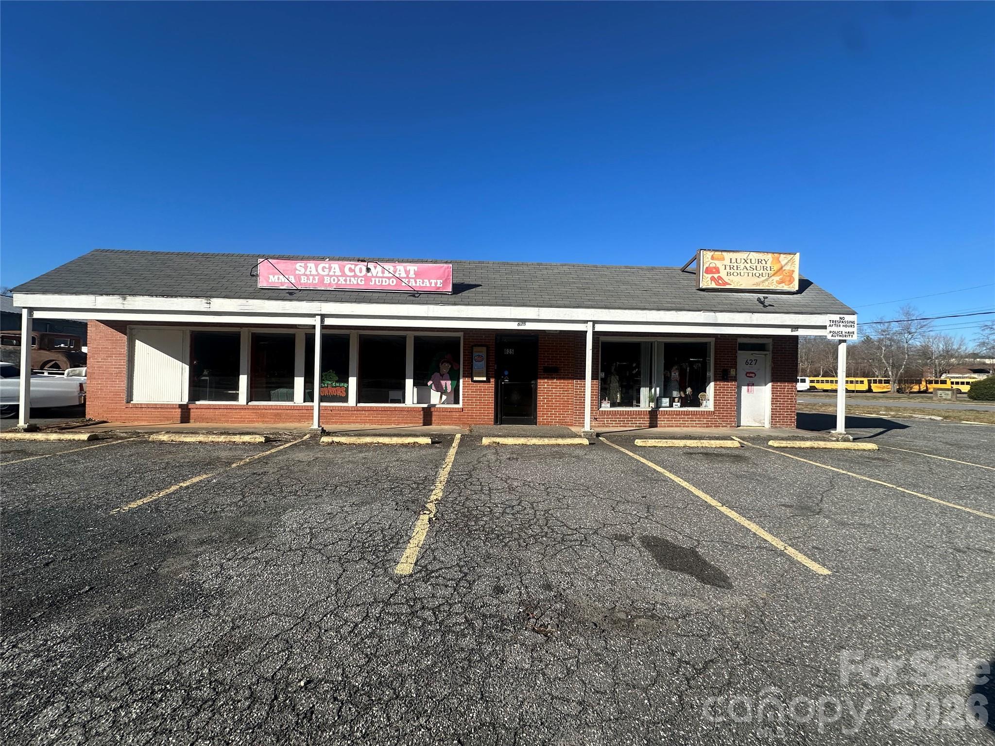 625 N Aspen Street Property Photo 5