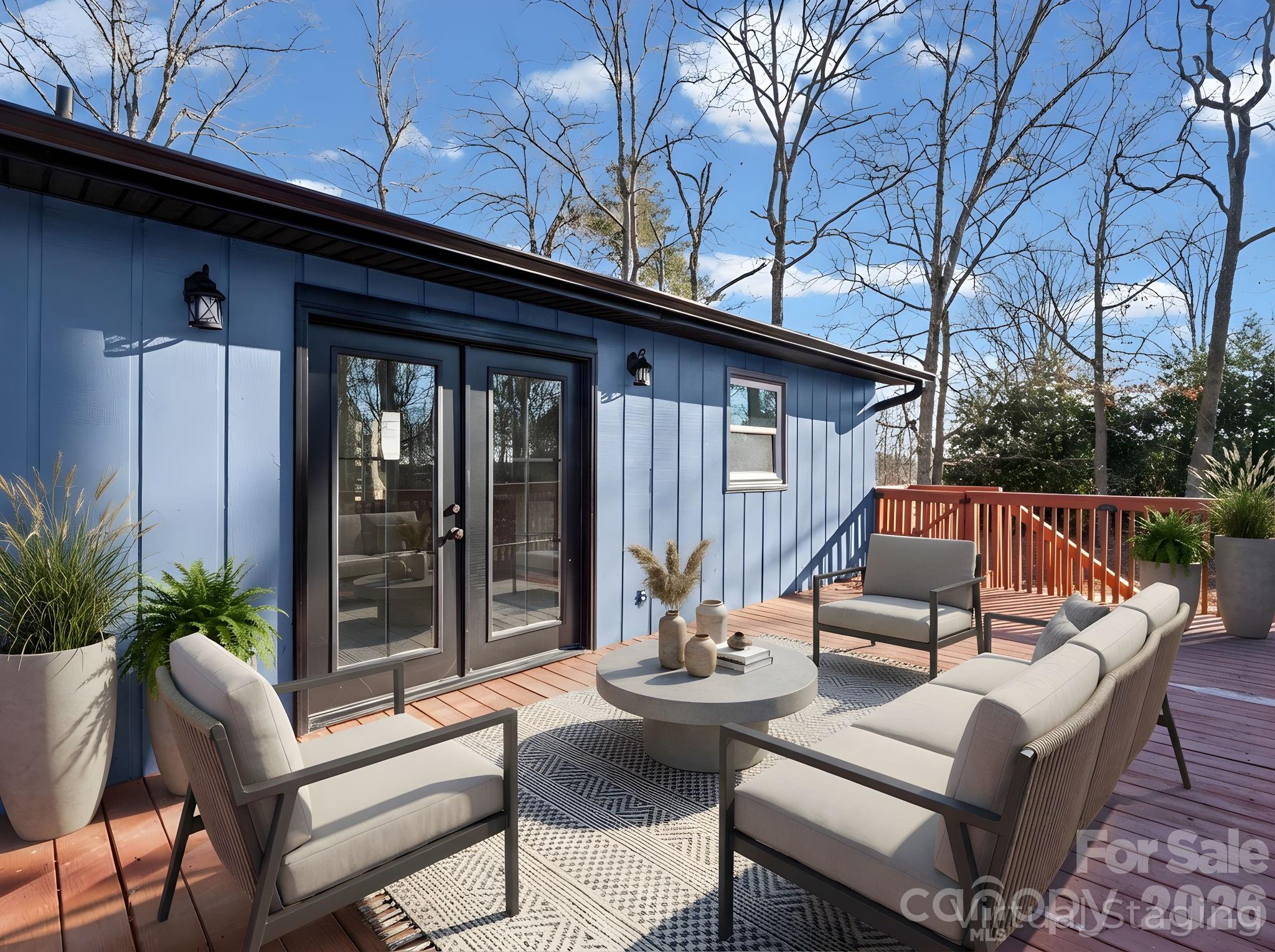 944 Woodland Drive Property Photo 6