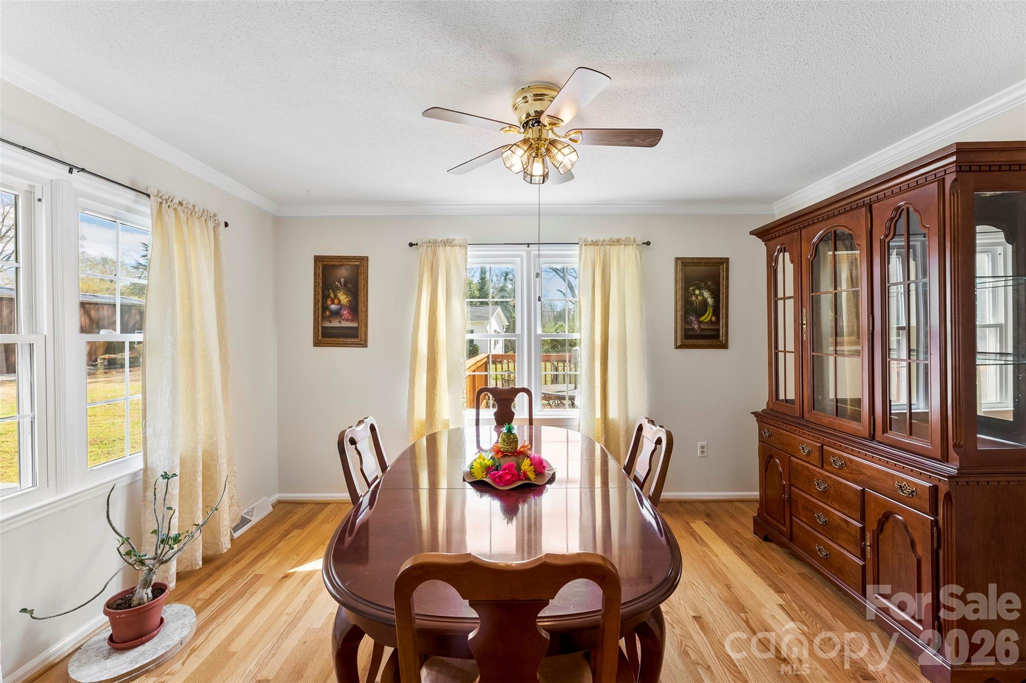 1347 Meadow Lakes Road Property Photo 6