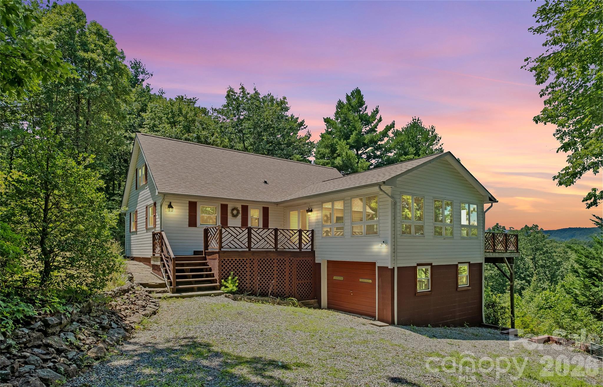 5545 Pine Ridge Drive Property Photo 1
