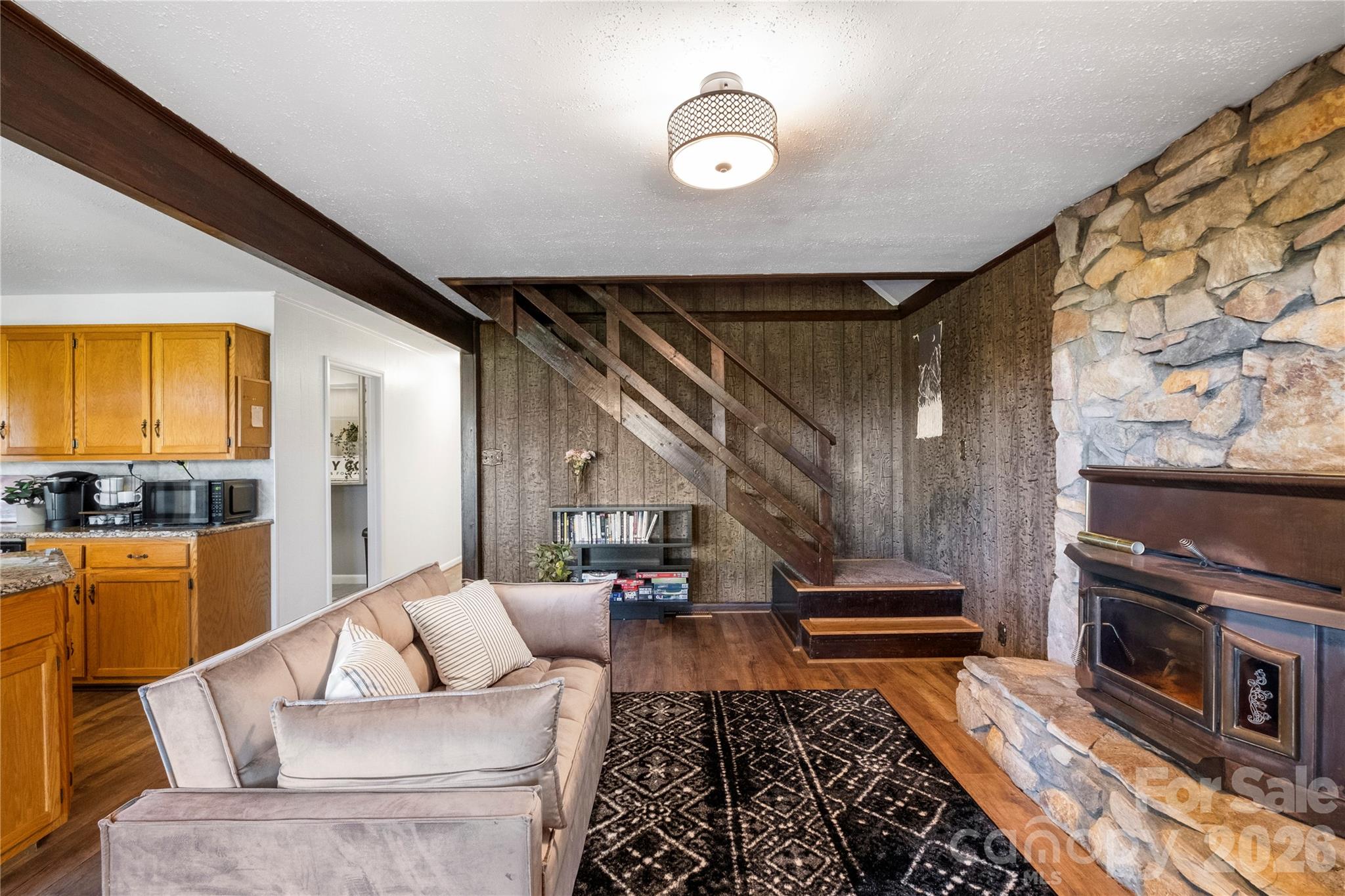5545 Pine Ridge Drive Property Photo 12