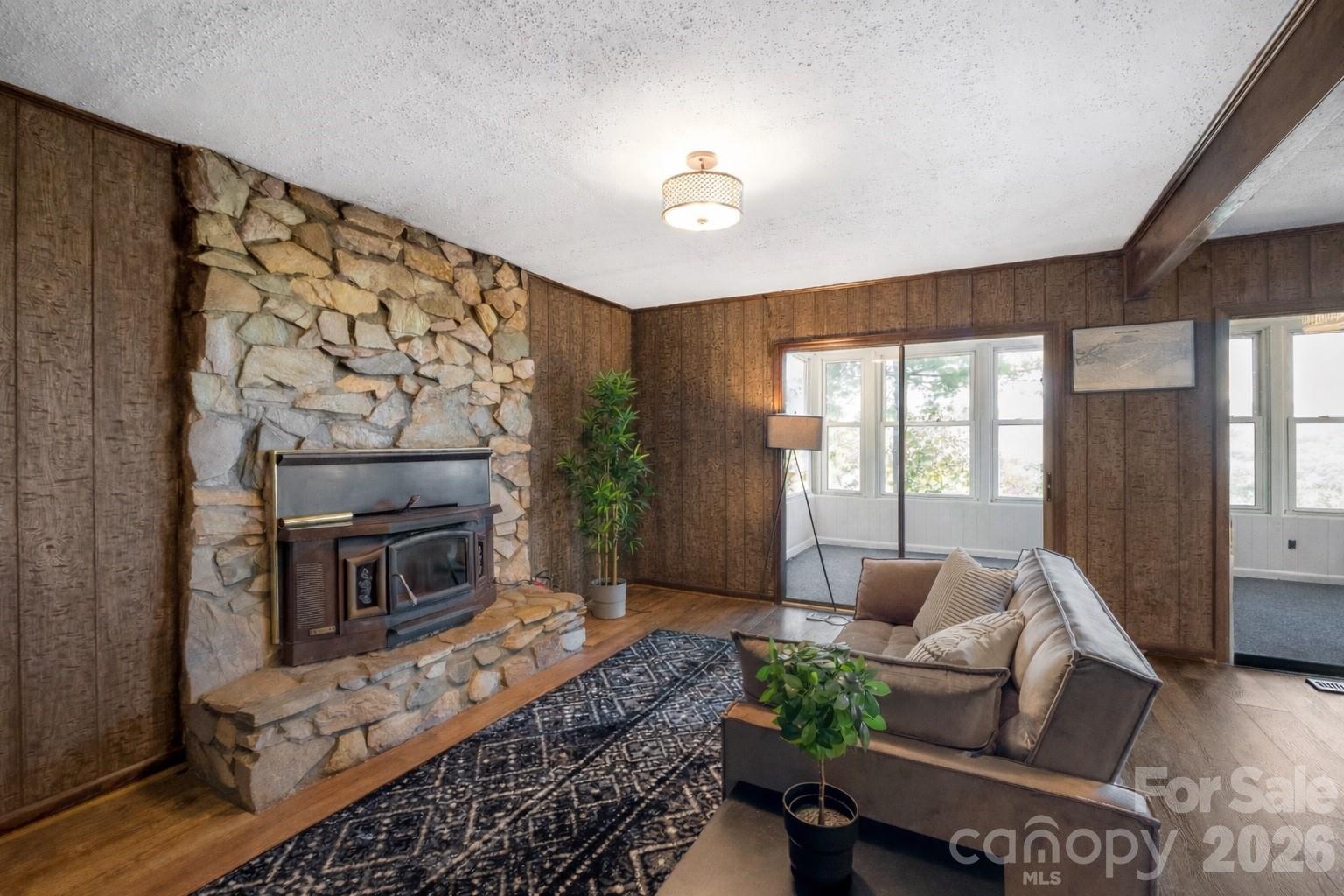 5545 Pine Ridge Drive Property Photo 13