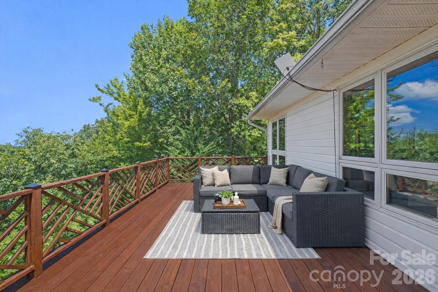 5545 Pine Ridge Drive Property Photo 24