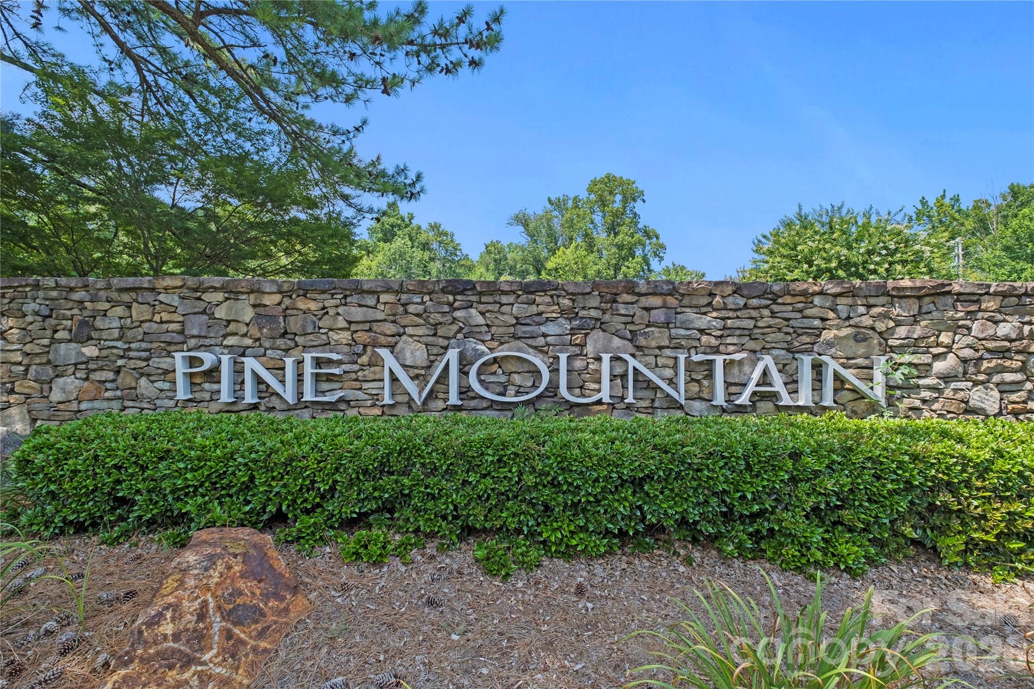 5545 Pine Ridge Drive Property Photo 33