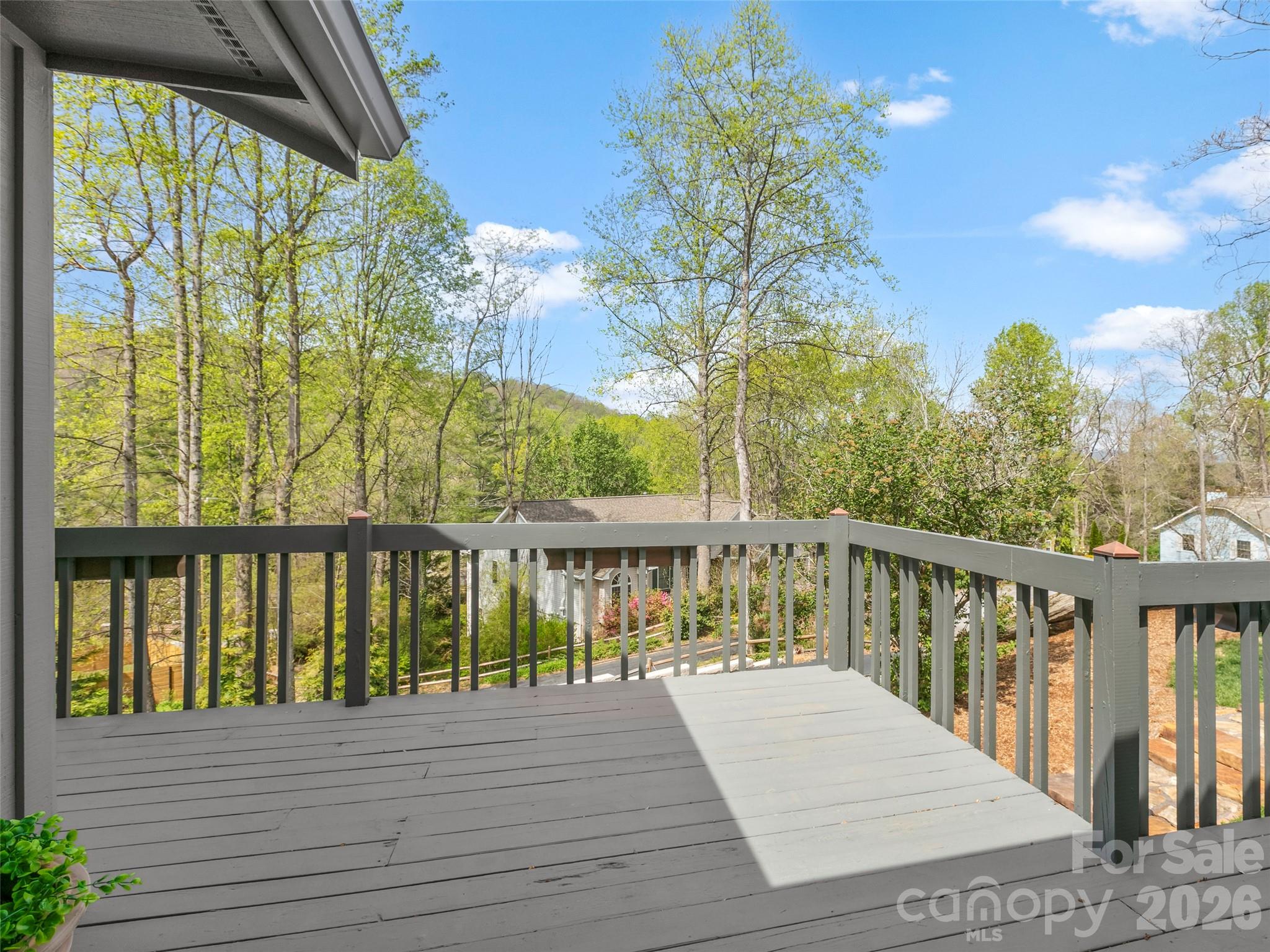 2731 Miller Lane Property Photo 5