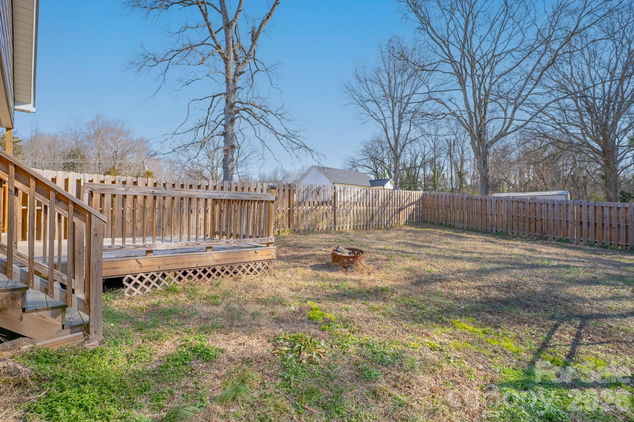 15 Hill Street Property Photo 22
