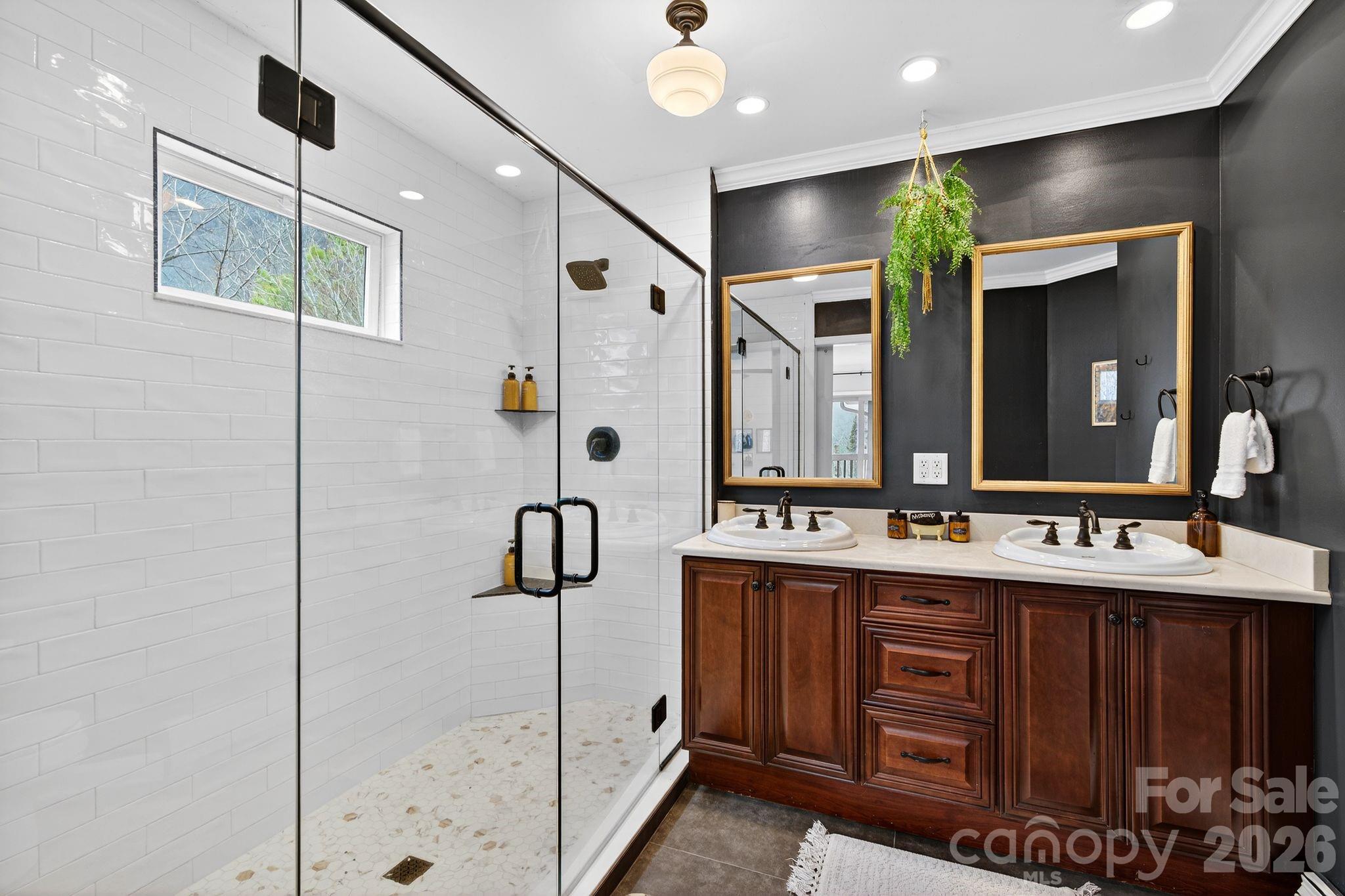 99 Margaret Drive Property Photo 22
