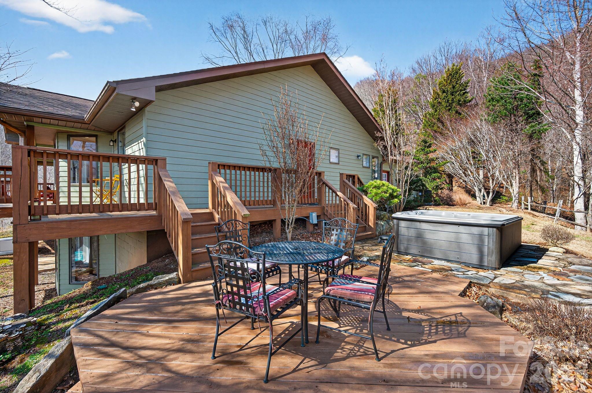 99 Margaret Drive Property Photo 39