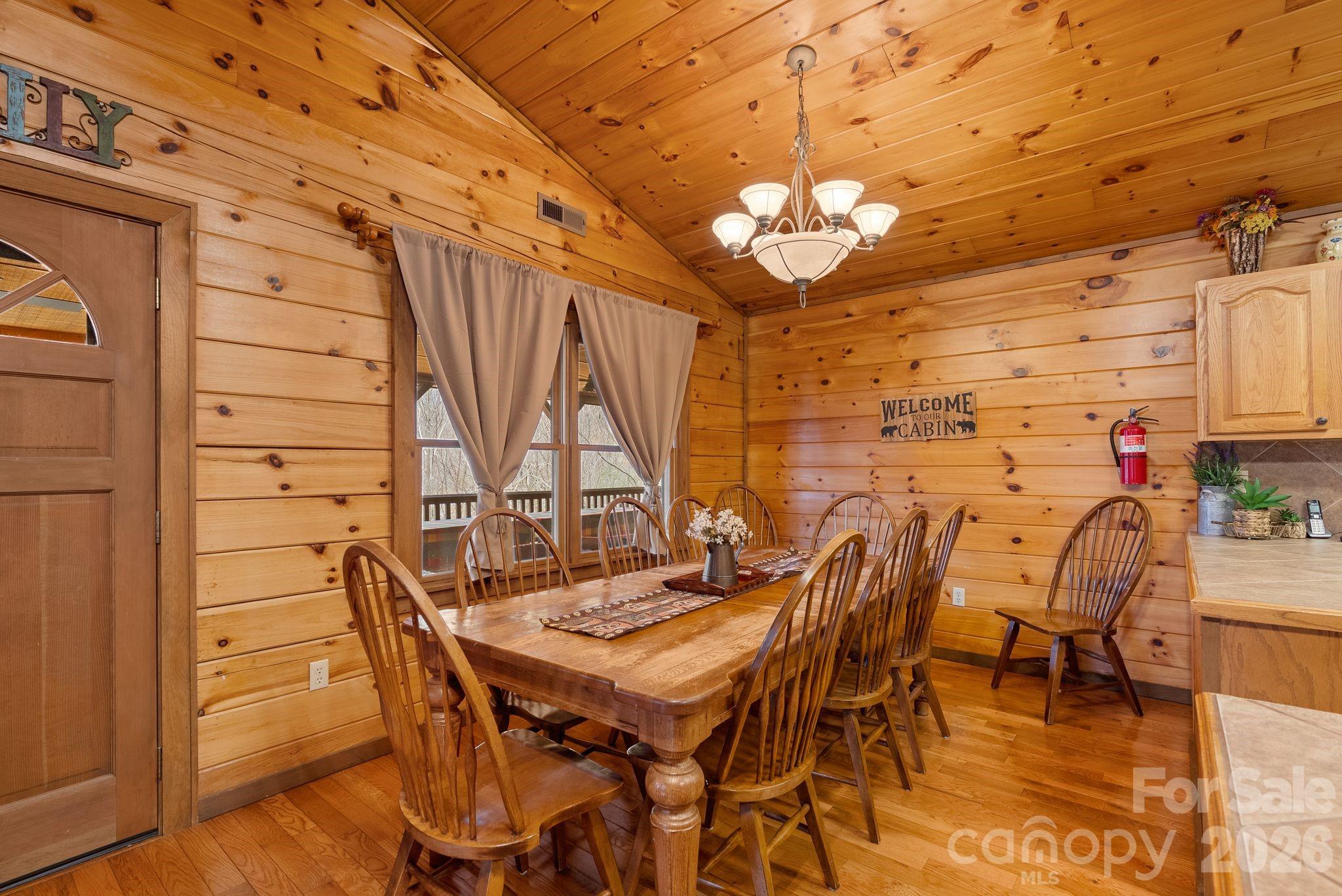 264 Moonbeam Lane Property Photo 9