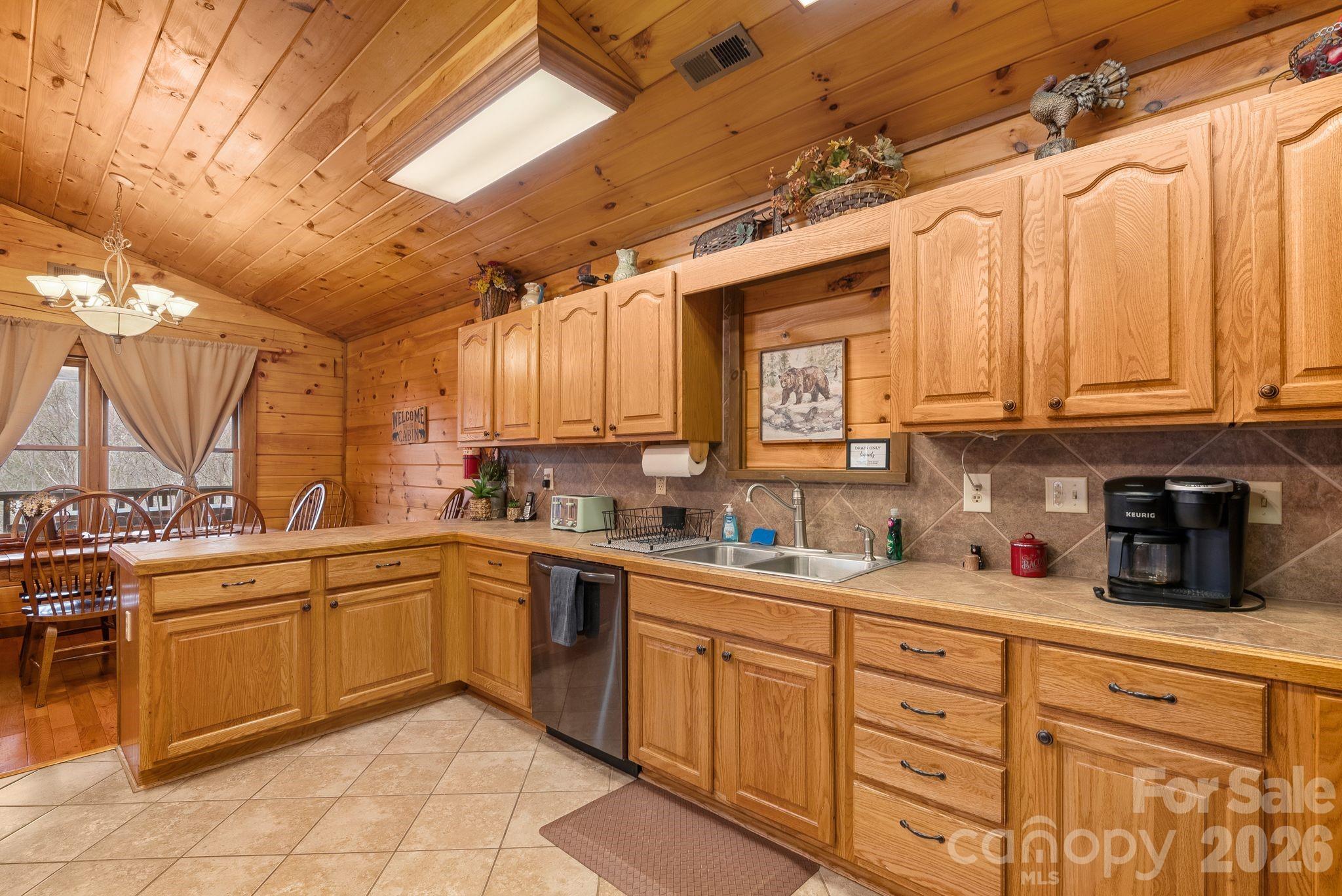 264 Moonbeam Lane Property Photo 10