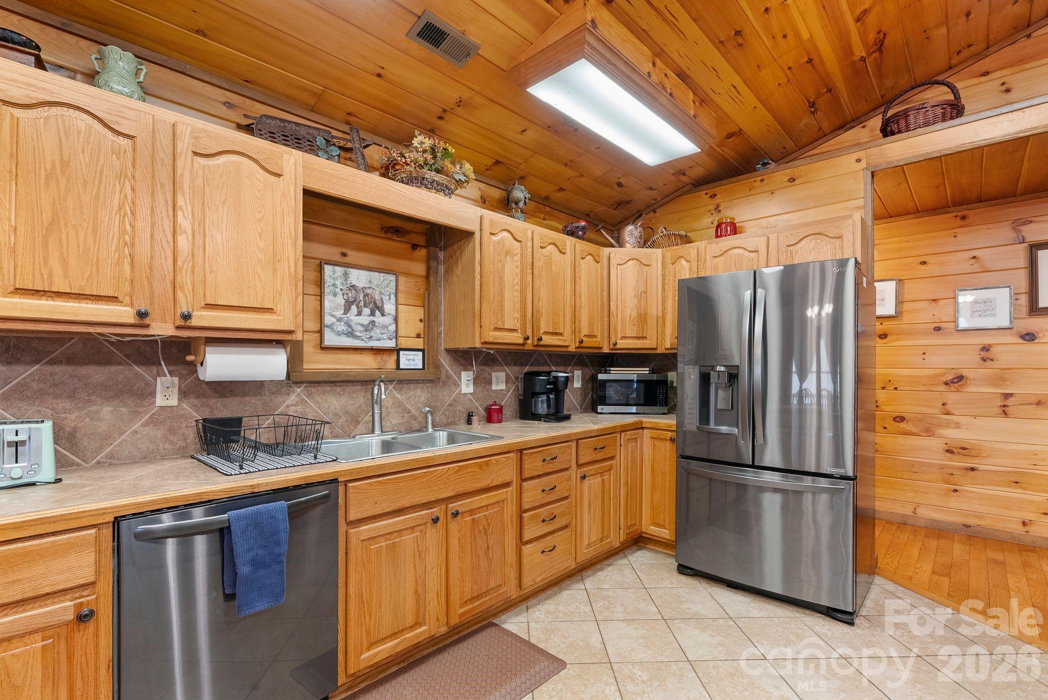 264 Moonbeam Lane Property Photo 12