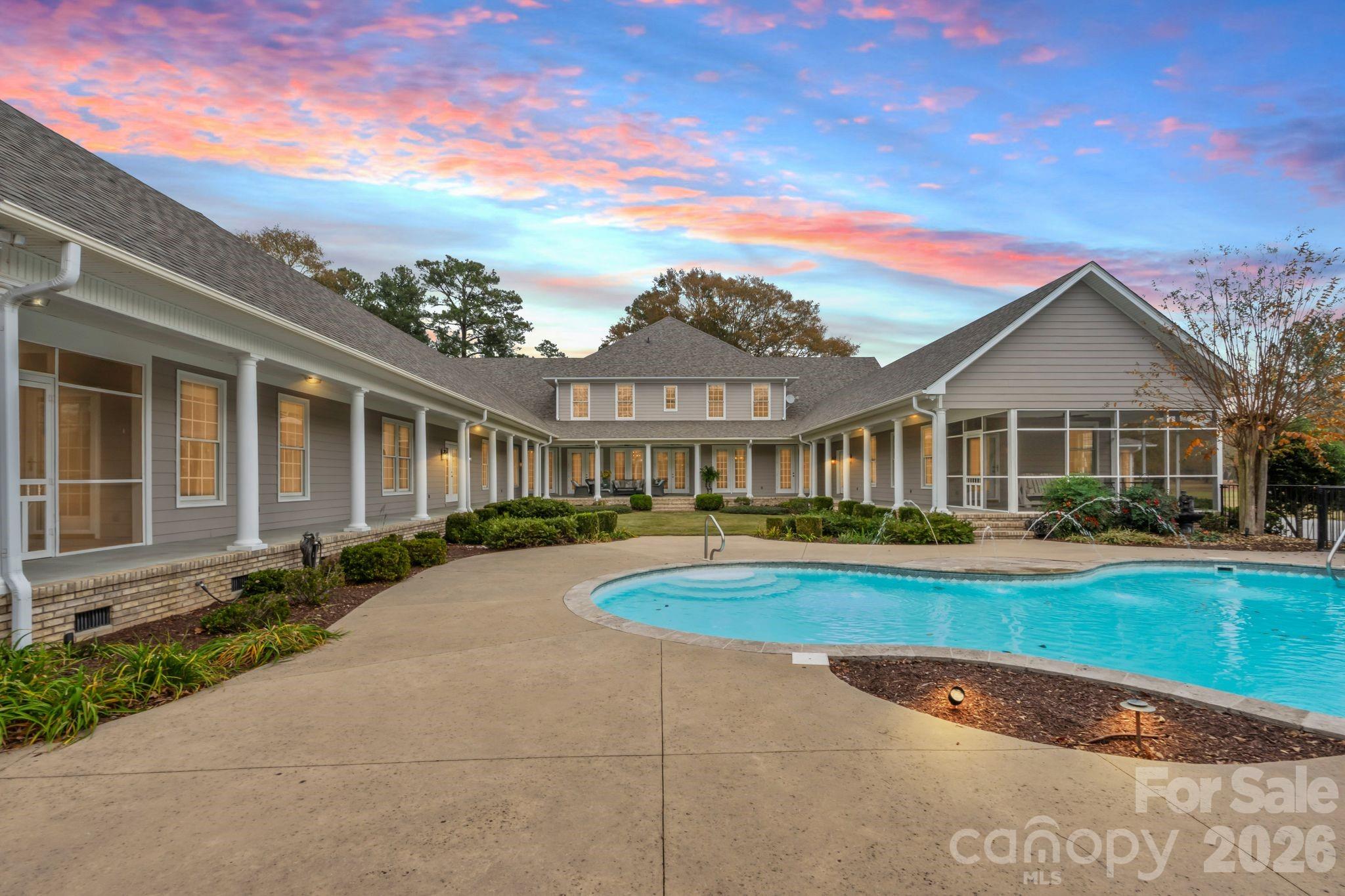 393 Youngs Bend Road Property Photo 2