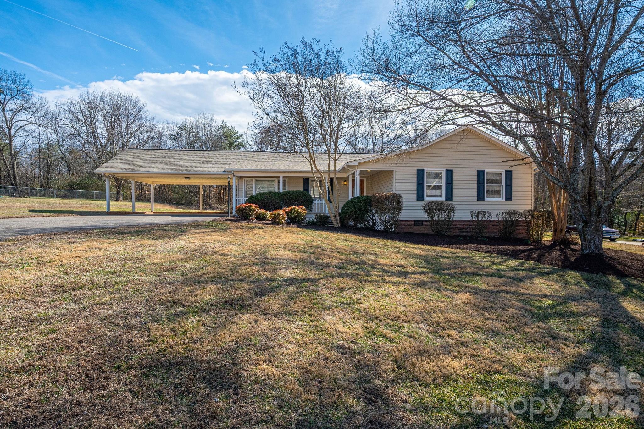 2596 Prince Drive Property Photo 1