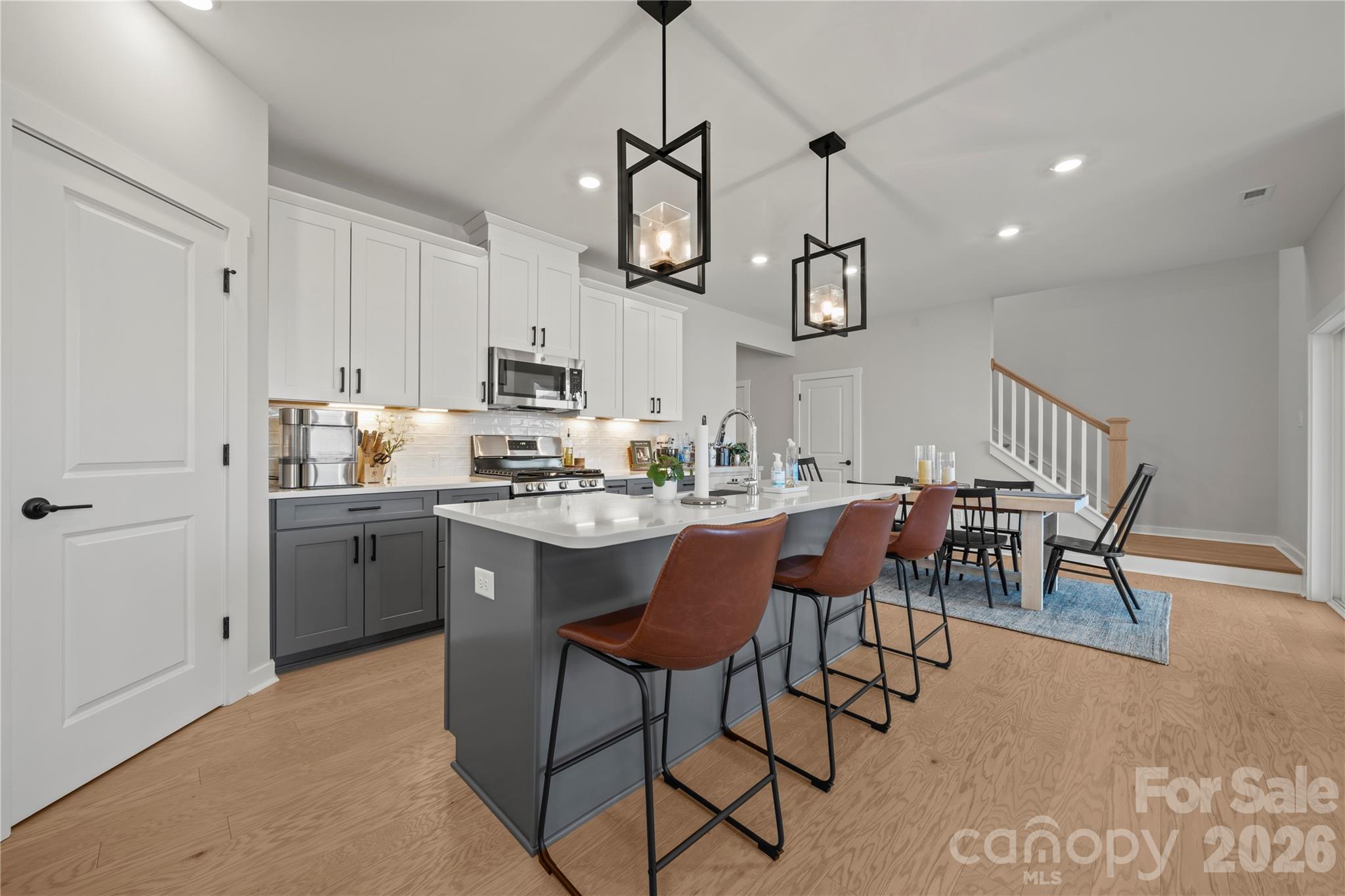 14028 Lake Home Lane Property Photo 5