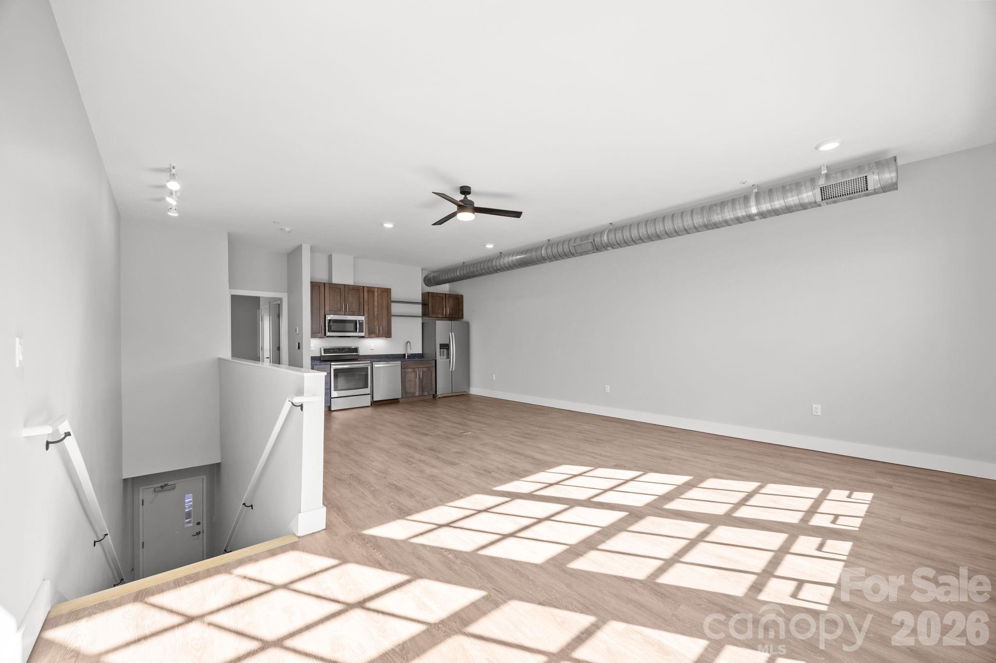 315 Haywood Road 111/211 Property Photo 17
