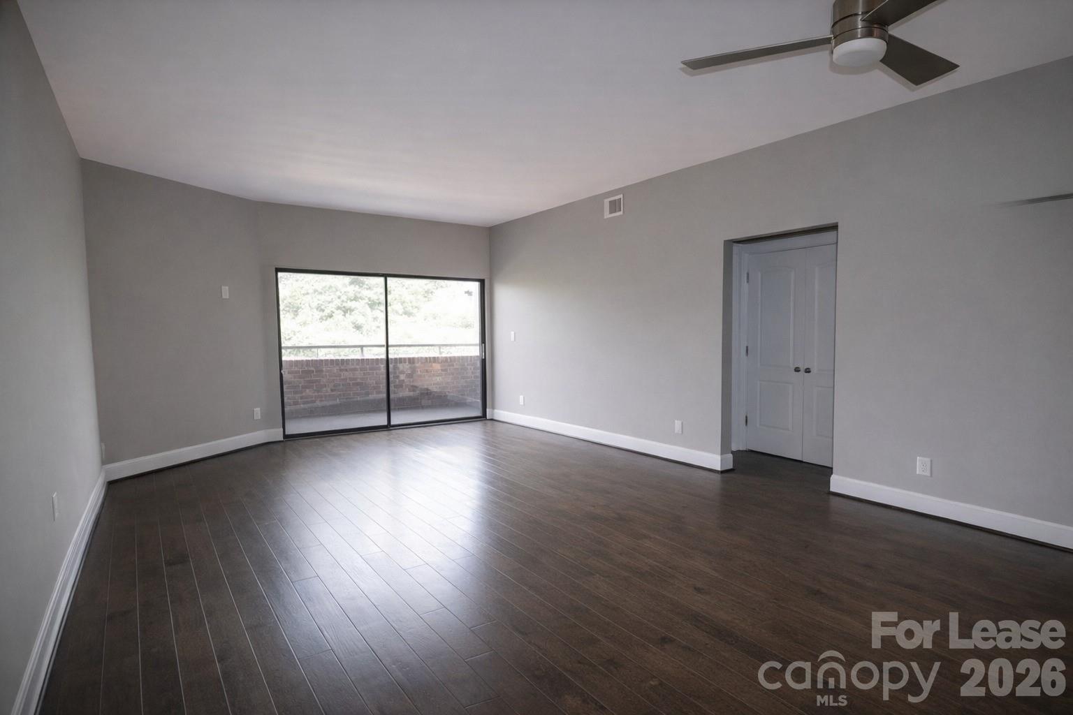 224 N Poplar Street 7 Property Photo 10