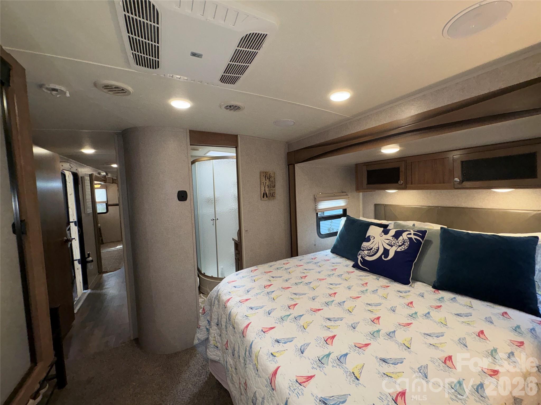 117 Pier Avenue Property Photo 14