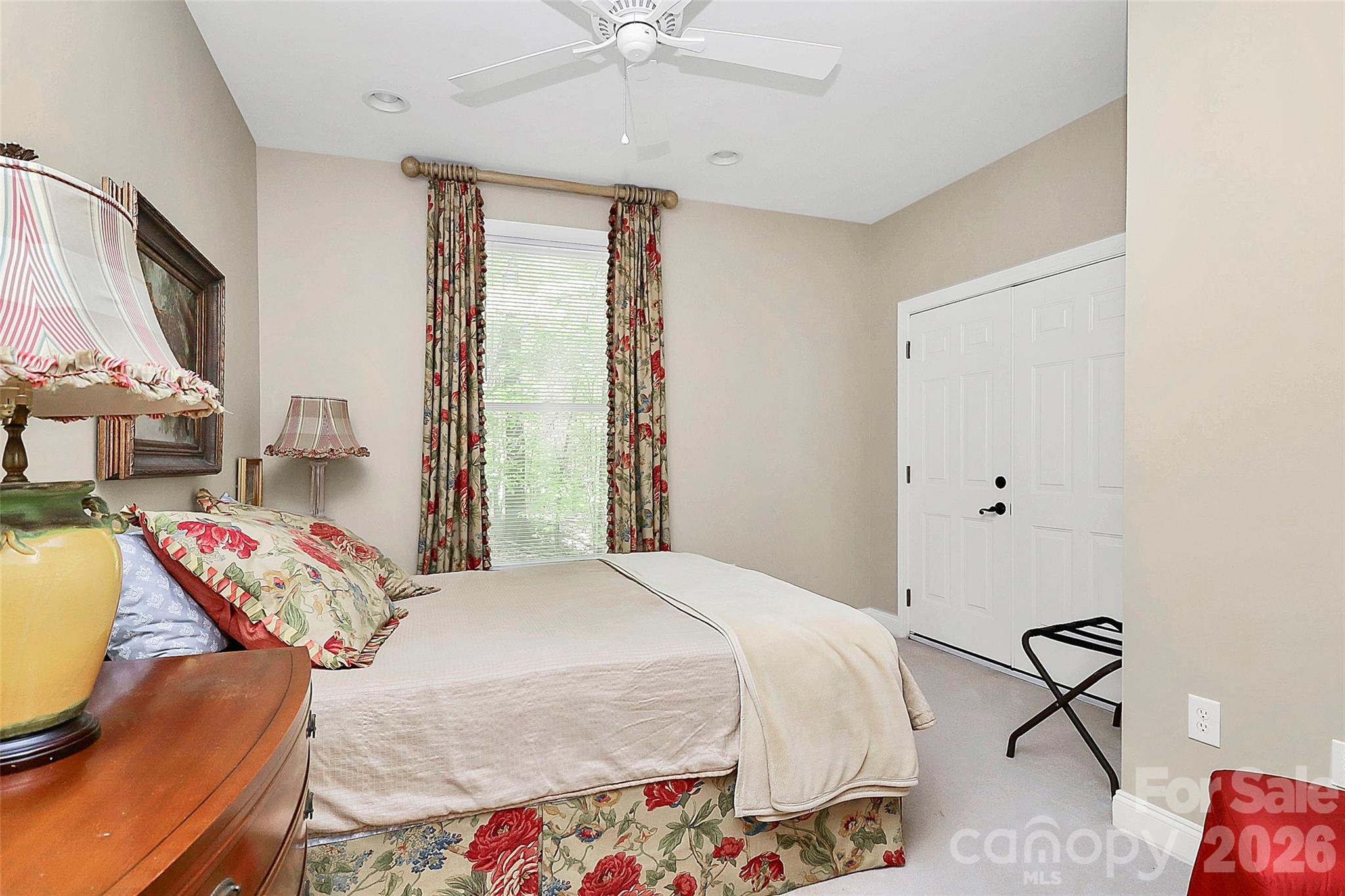 729 Lochaven Road Property Photo 16