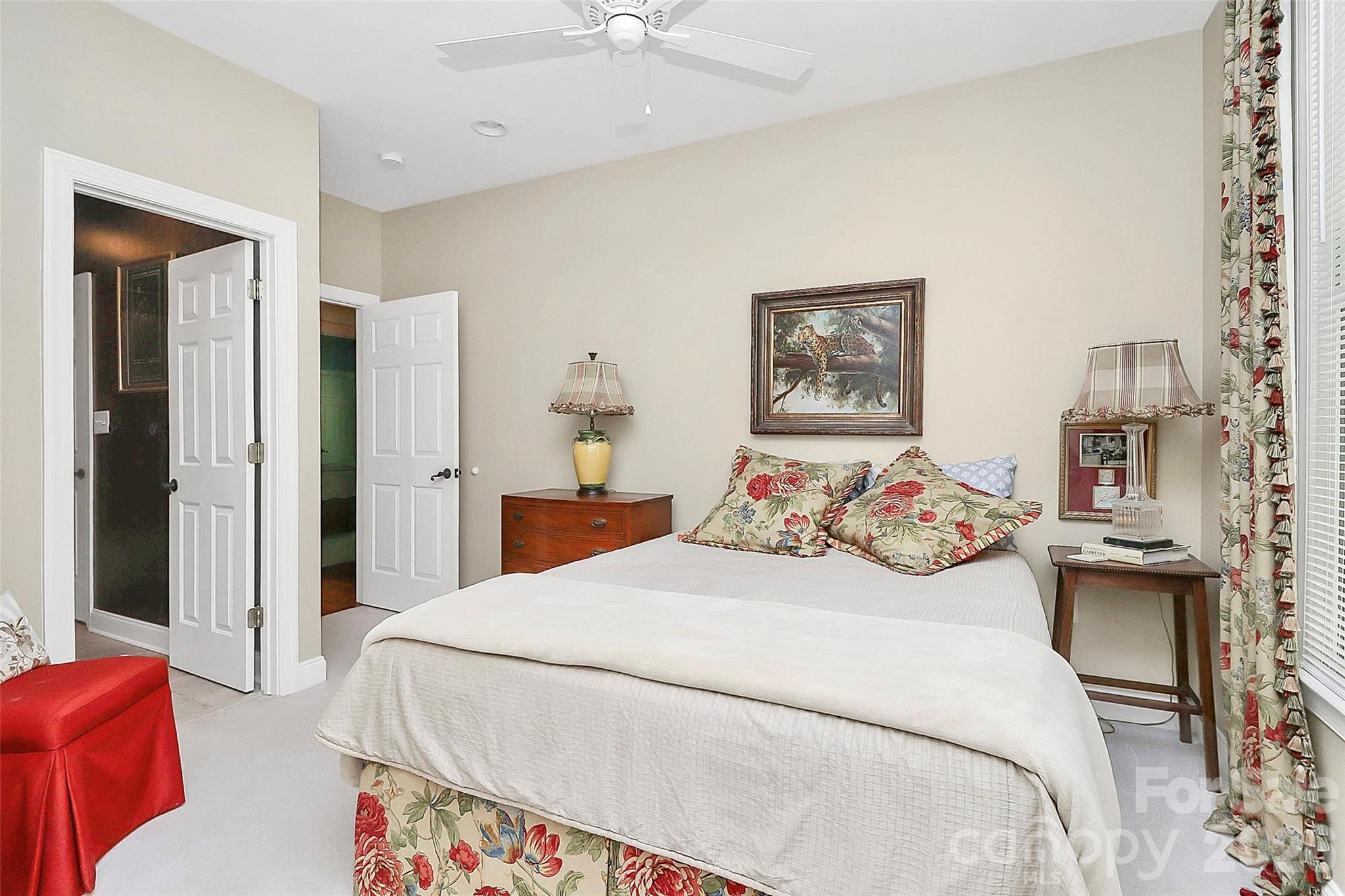 729 Lochaven Road Property Photo 18