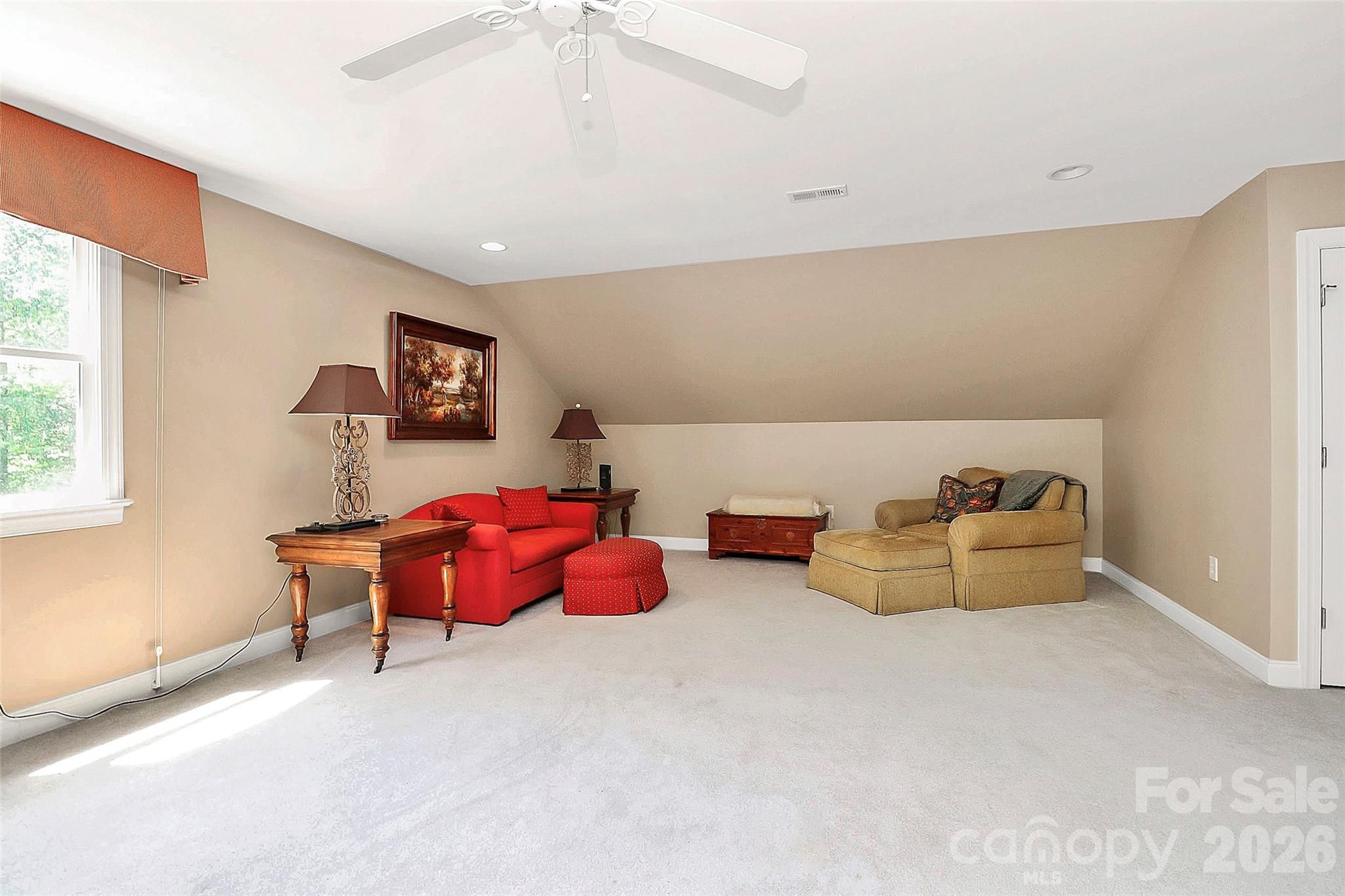 729 Lochaven Road Property Photo 24