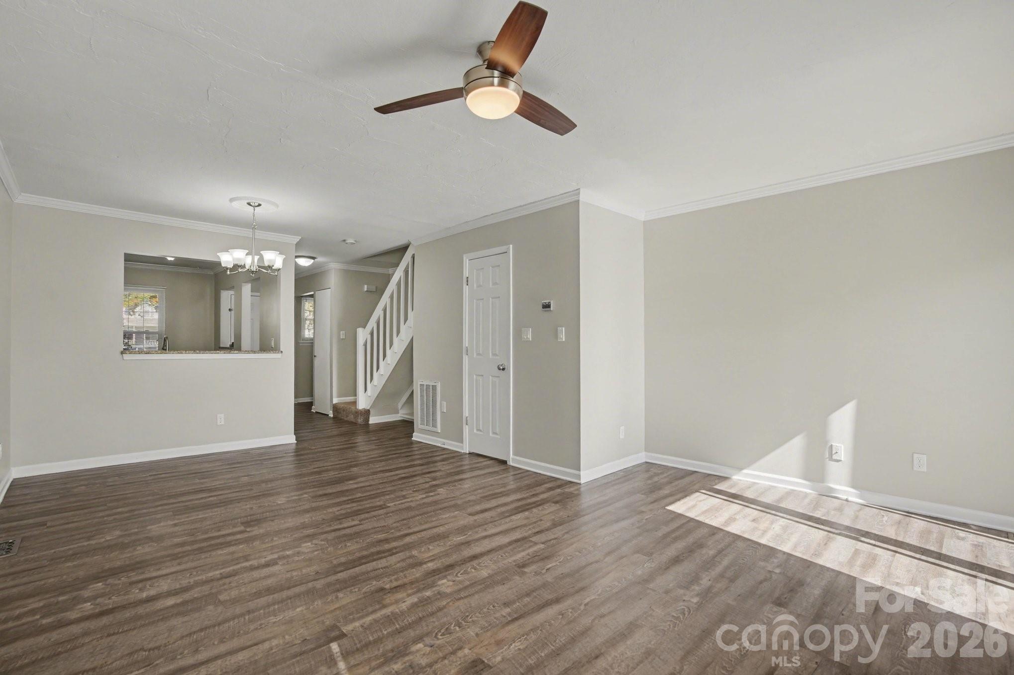 8221 Circle Tree Lane Property Photo 3