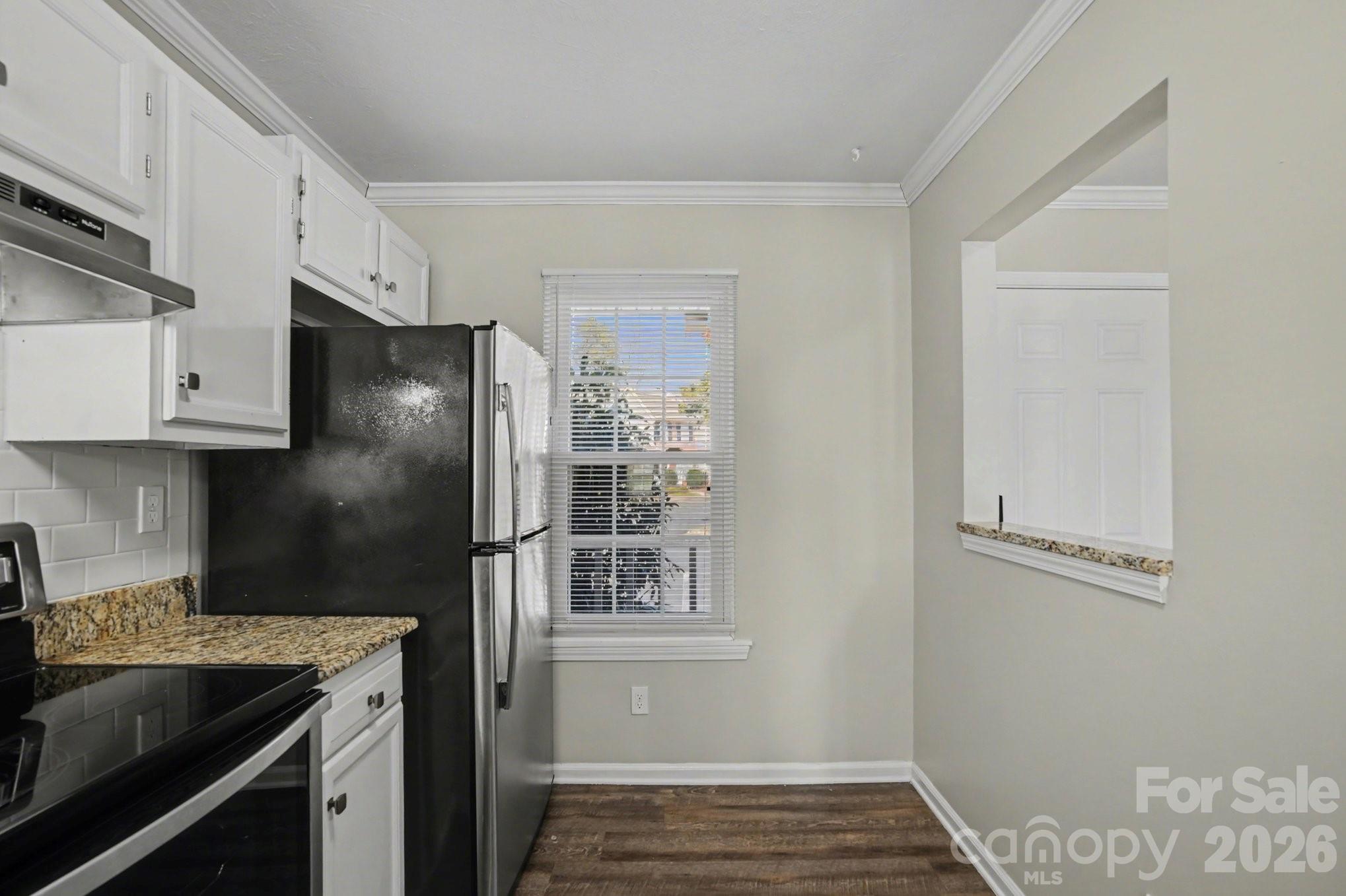 8221 Circle Tree Lane Property Photo 8