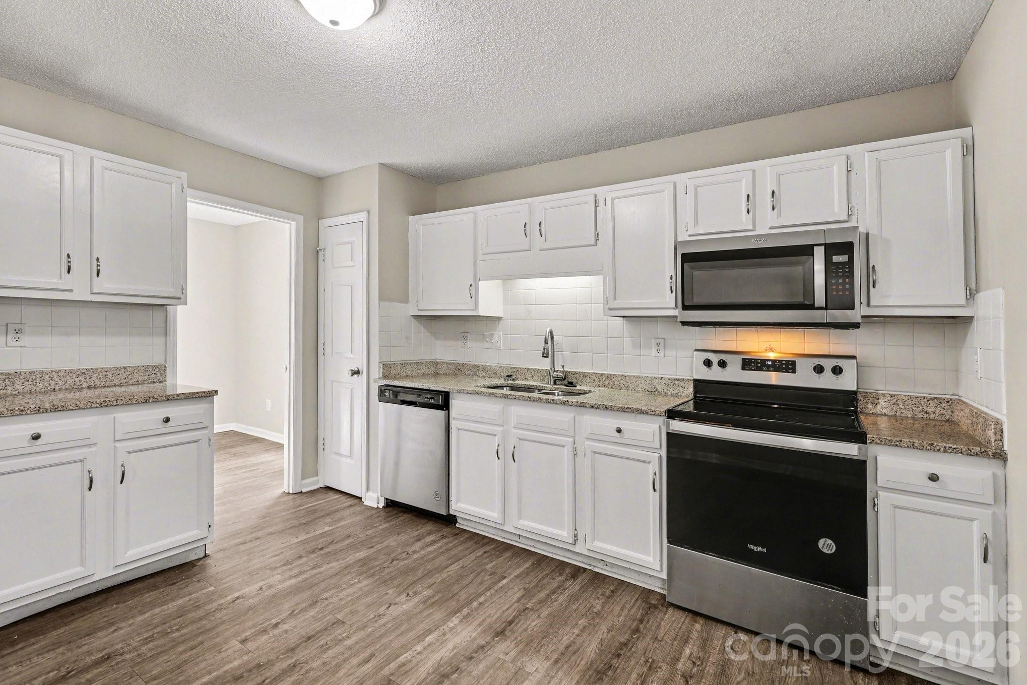 5932 Scots Bluff Drive Property Photo 9