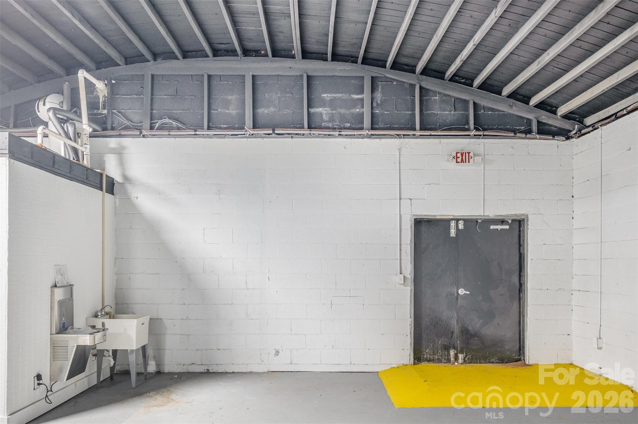 702 Linwood Road Property Photo 12